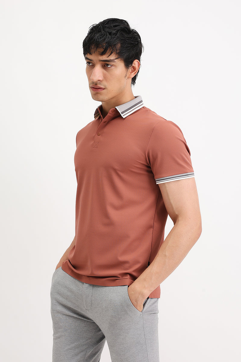 CONTRAST STRIPED COLLAR POLO T-SHIRT