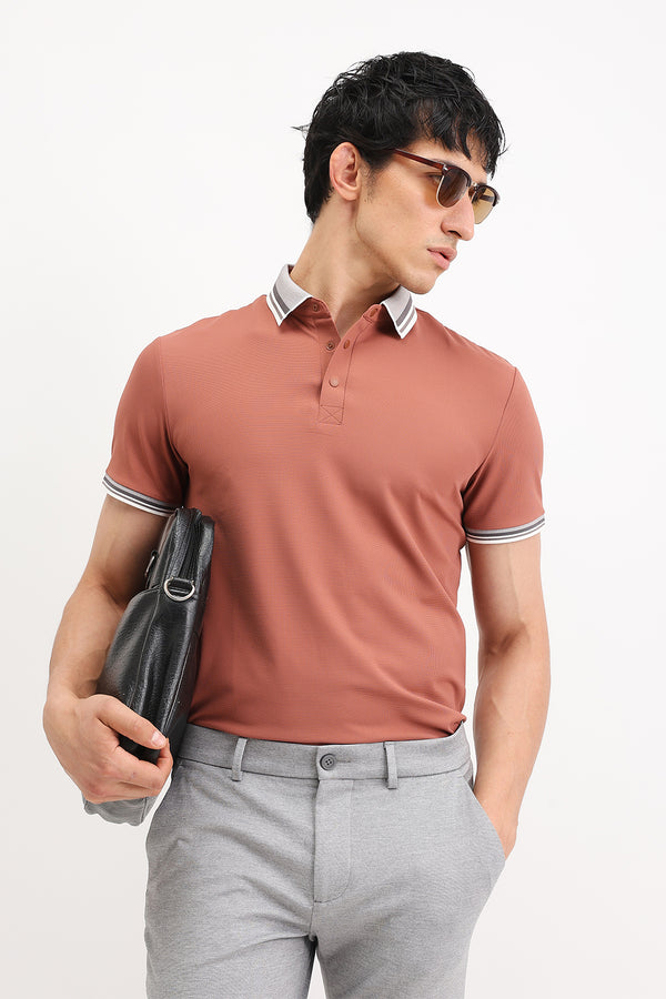 CONTRAST STRIPED COLLAR POLO T-SHIRT