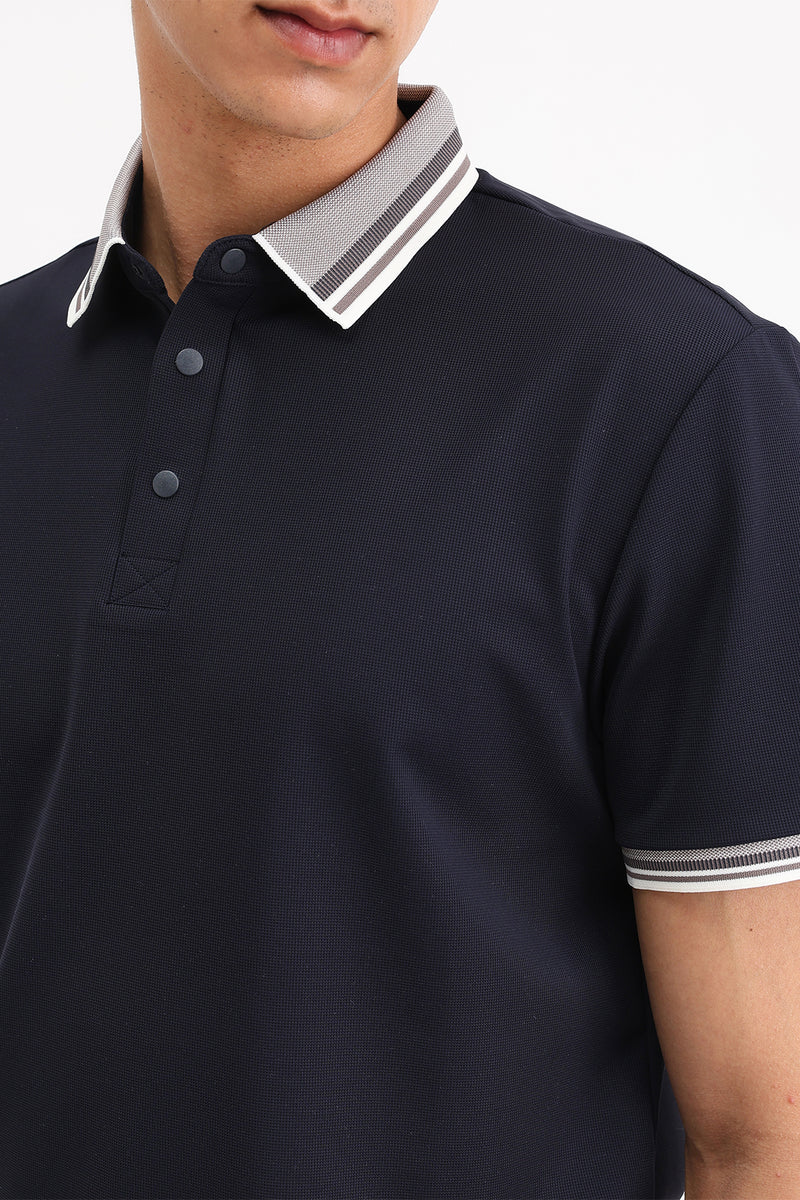 CONTRAST STRIPED COLLAR POLO T-SHIRT