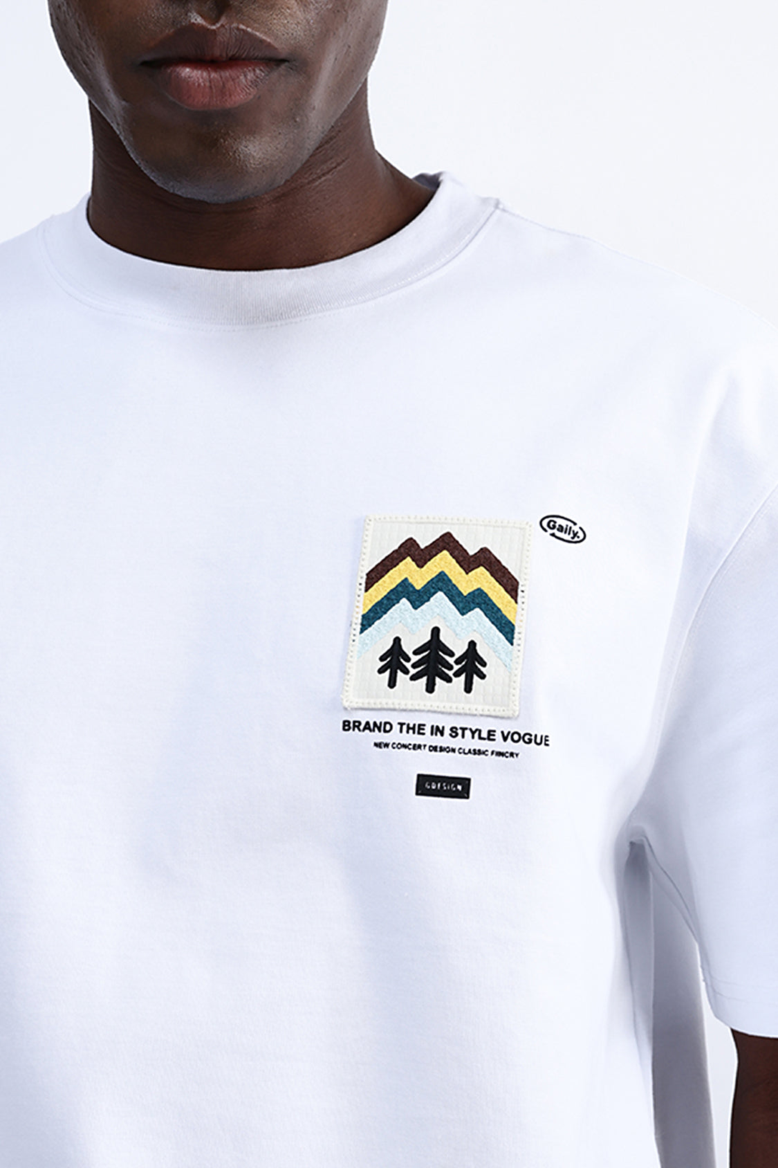 PATCH EMBROIDERED OVERSIZE TEE