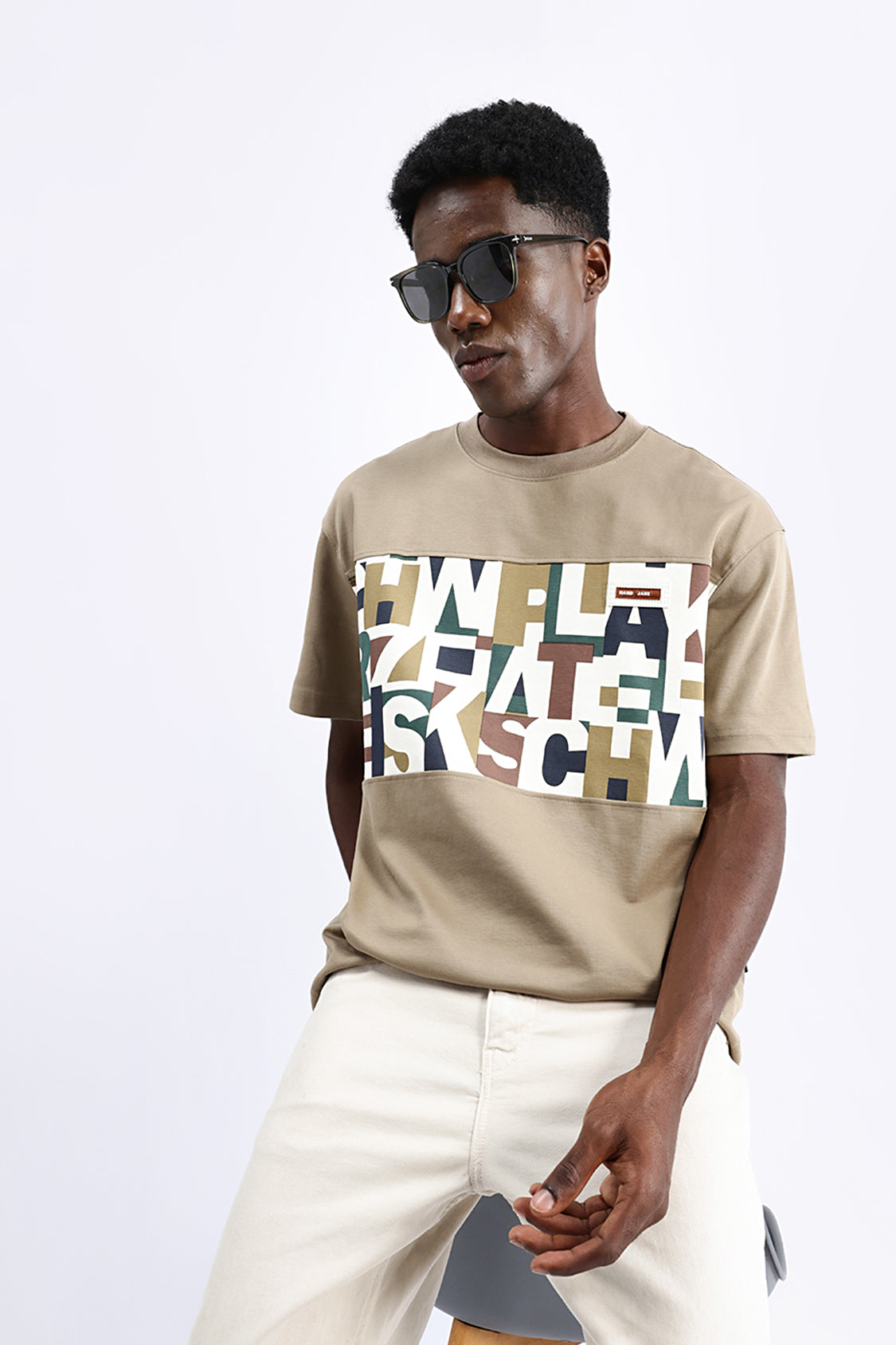 GRAPHIC PRINT OVERSIZE TEE