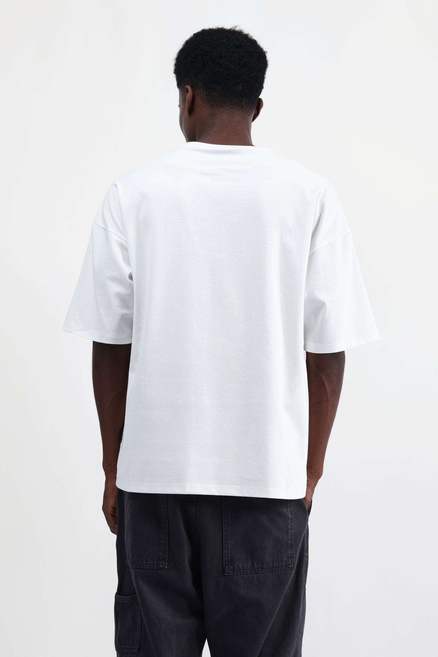 GRAPHIC PRINT OVERSIZED T-SHIRT