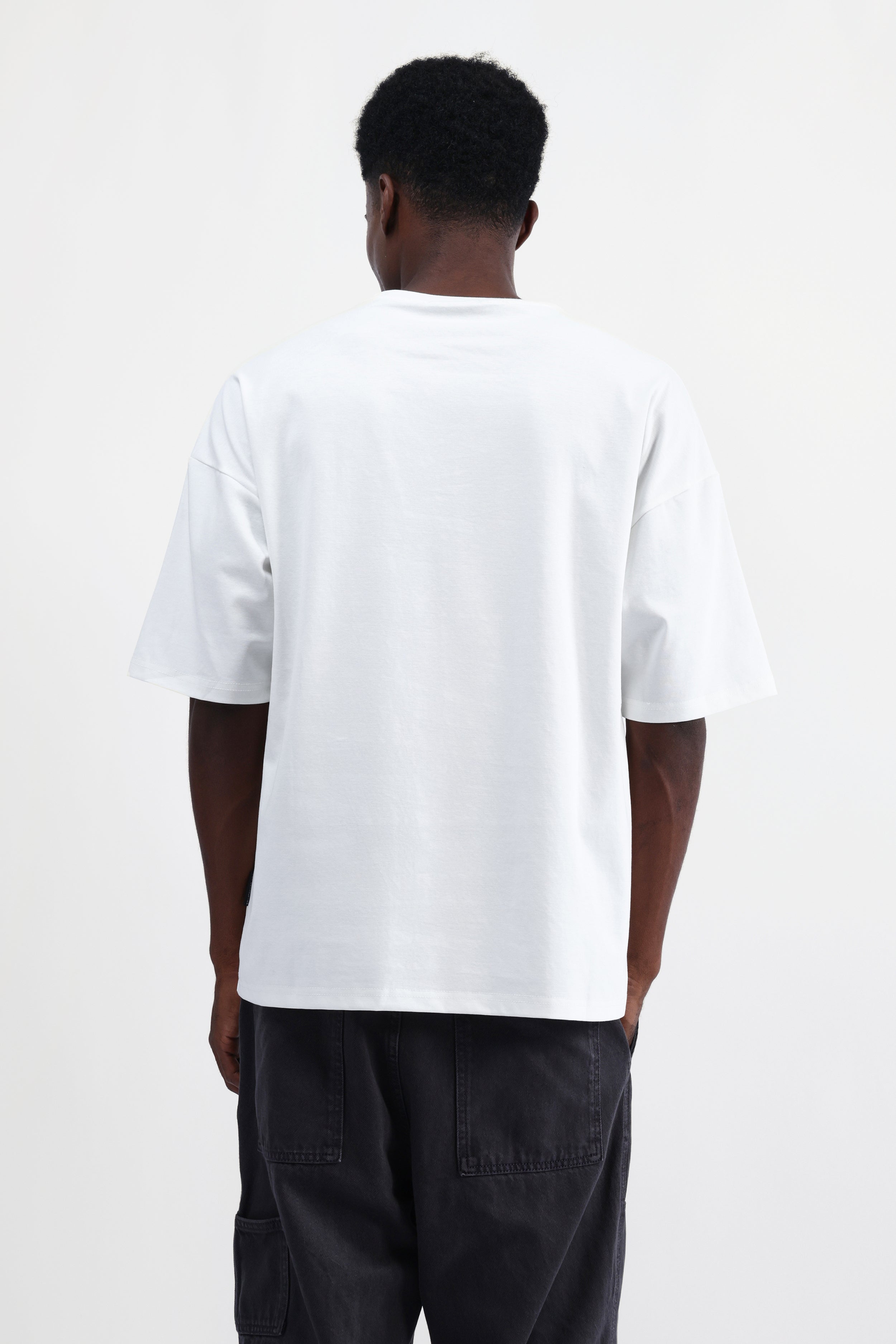 GRAPHIC PRINT OVERSIZED T-SHIRT