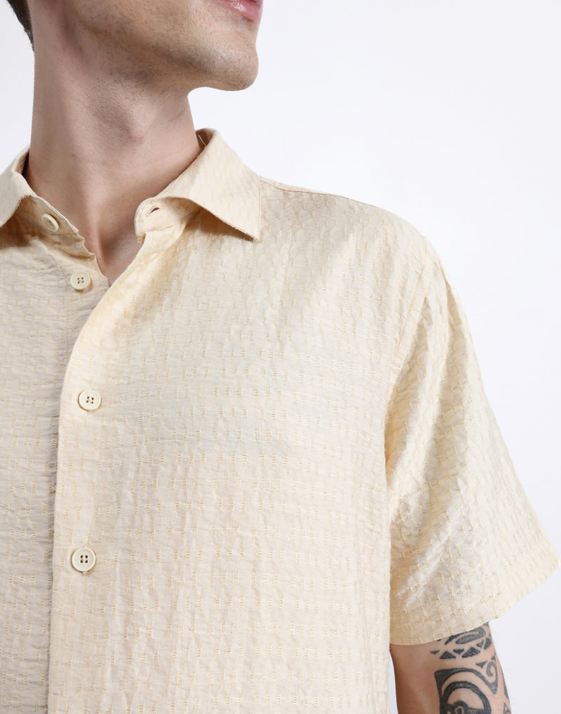 HALF SLEEVES TEXURED SHIRT