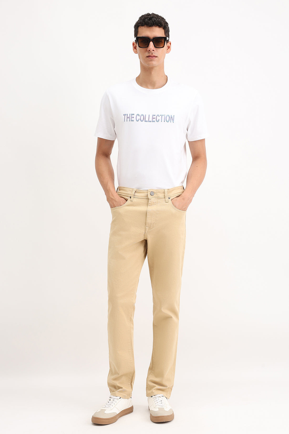 REGULAR FIT COLORED JEANS