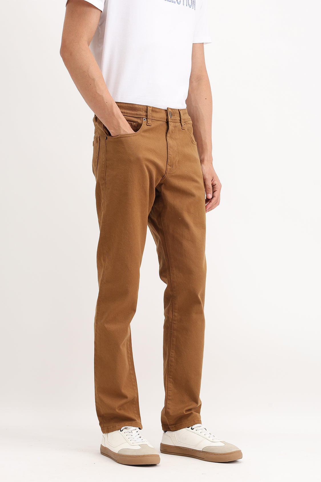 REGULAR FIT COLORED JEANS