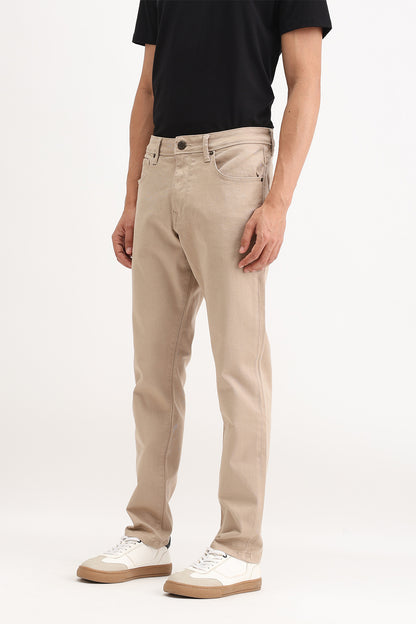 REGULAR FIT COLORED JEANS