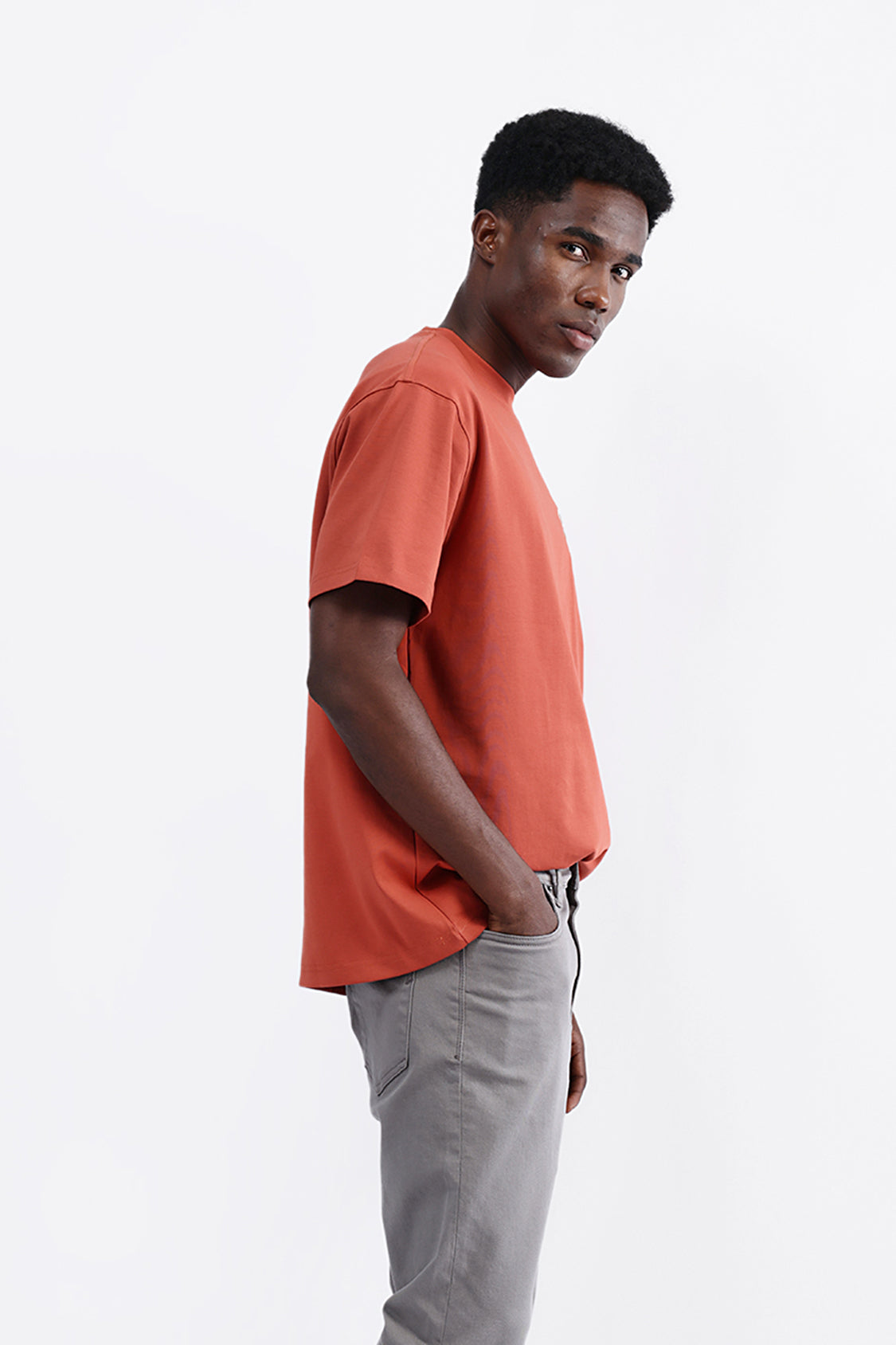 EMBROIDERED OVERSIZED TEE