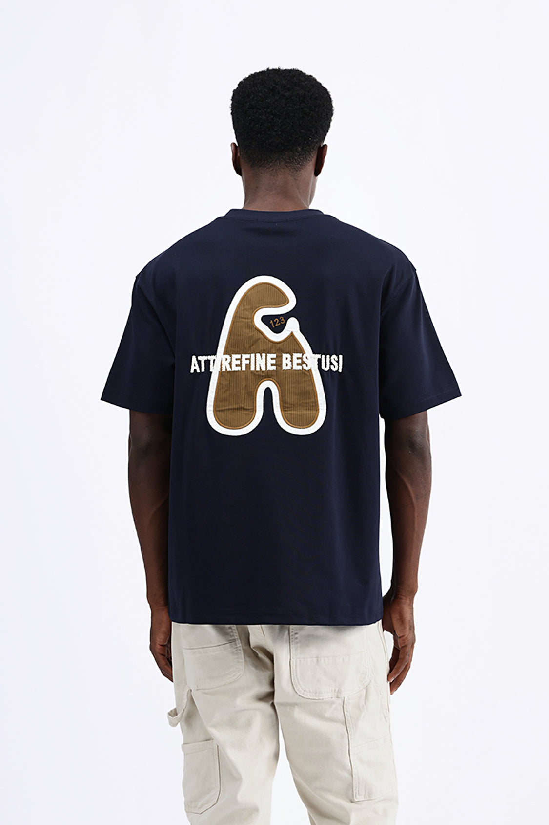 EMBROIDERED OVERSIZED TEE