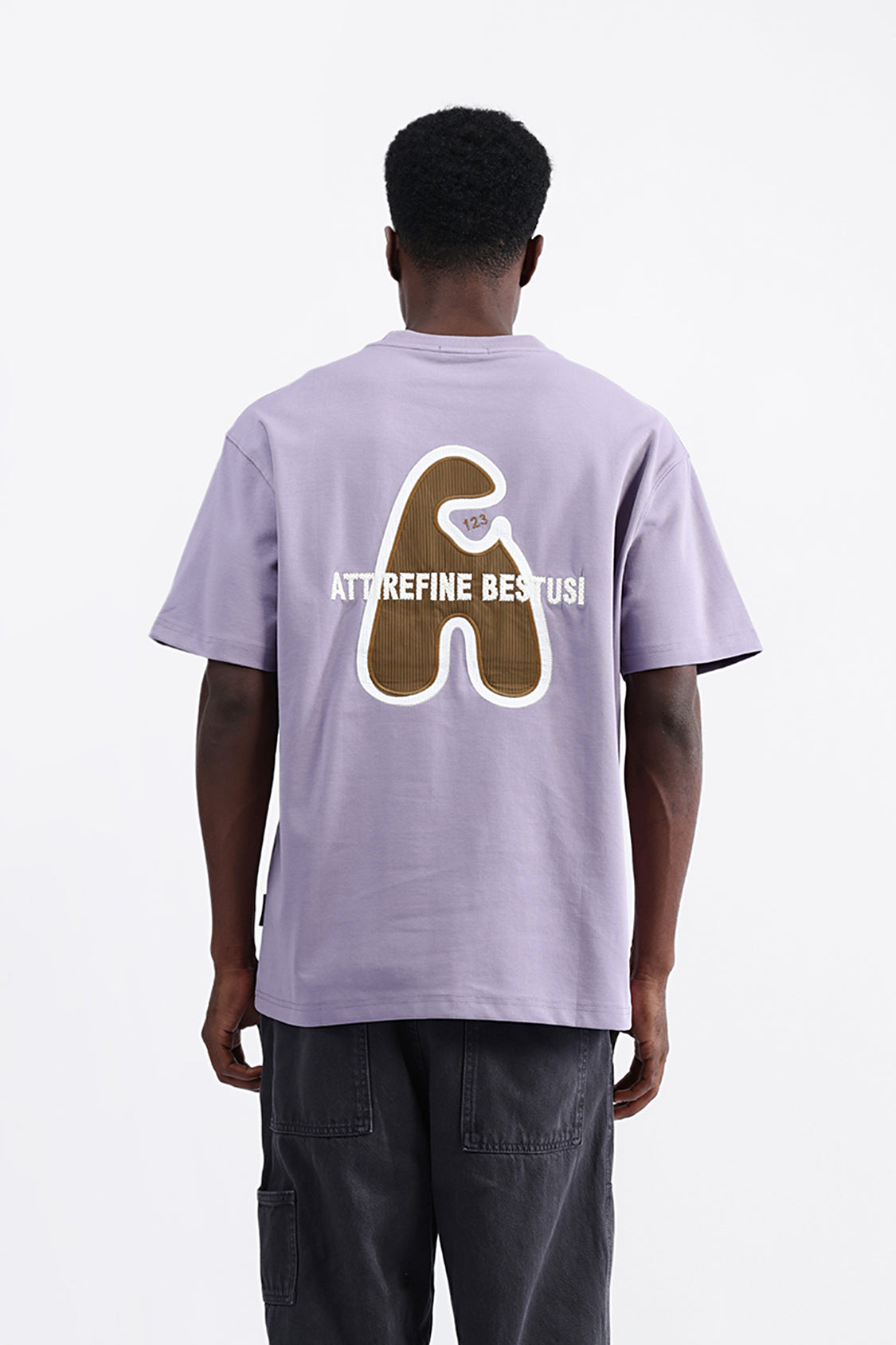 EMBROIDERED OVERSIZED TEE