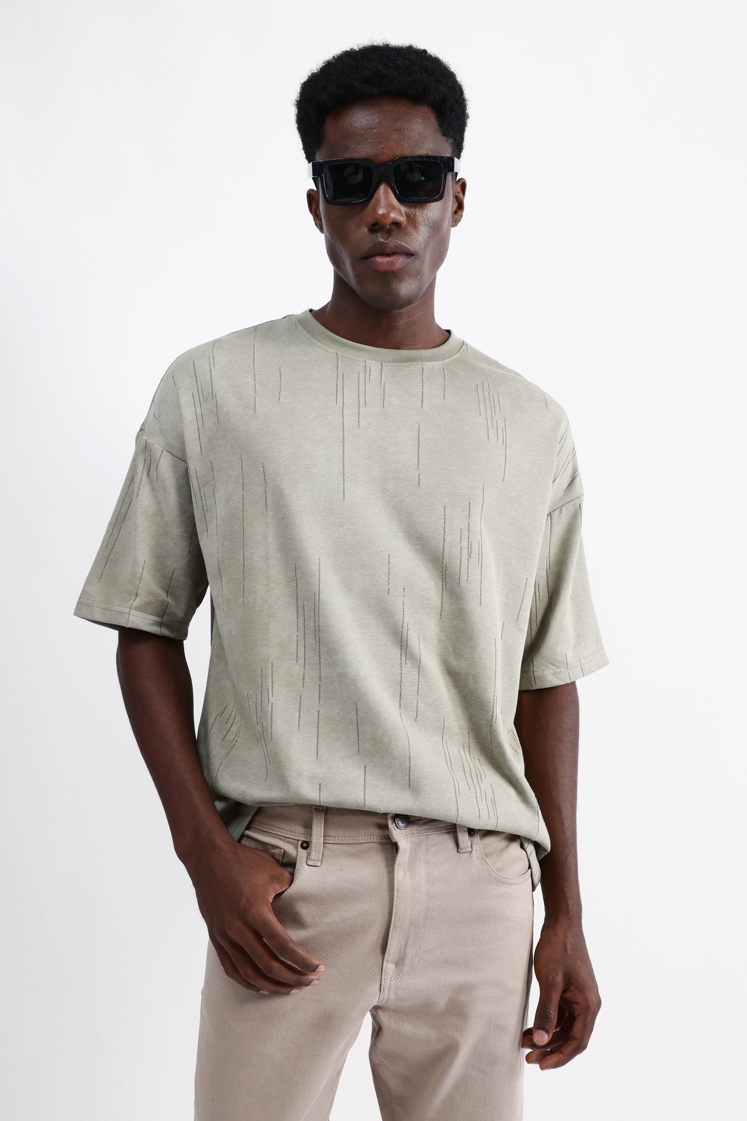 OVERSIZED TEXTURED T-SHIRT