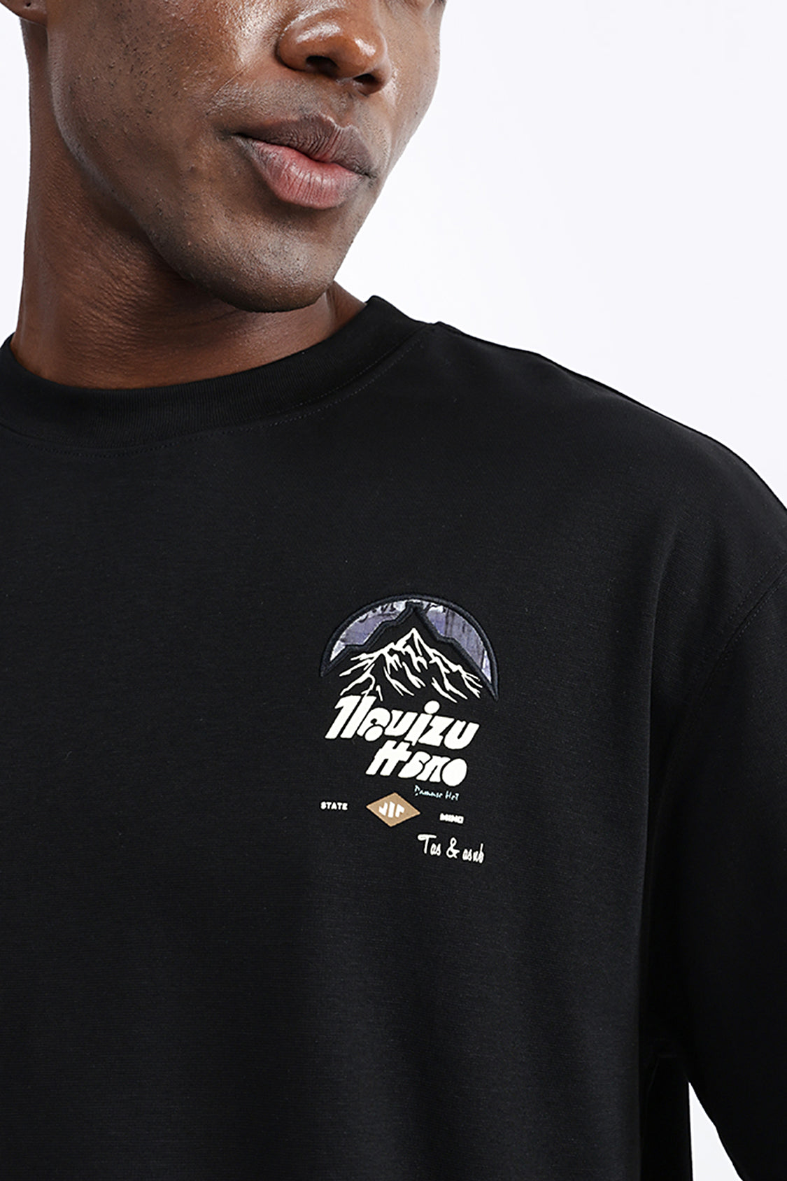 GRAPHIC PRINT OVERSIZED TEE