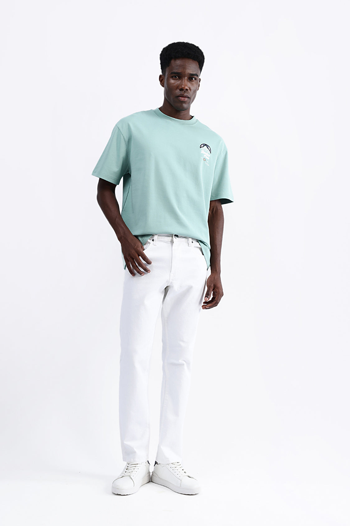 GRAPHIC PRINT OVERSIZED TEE