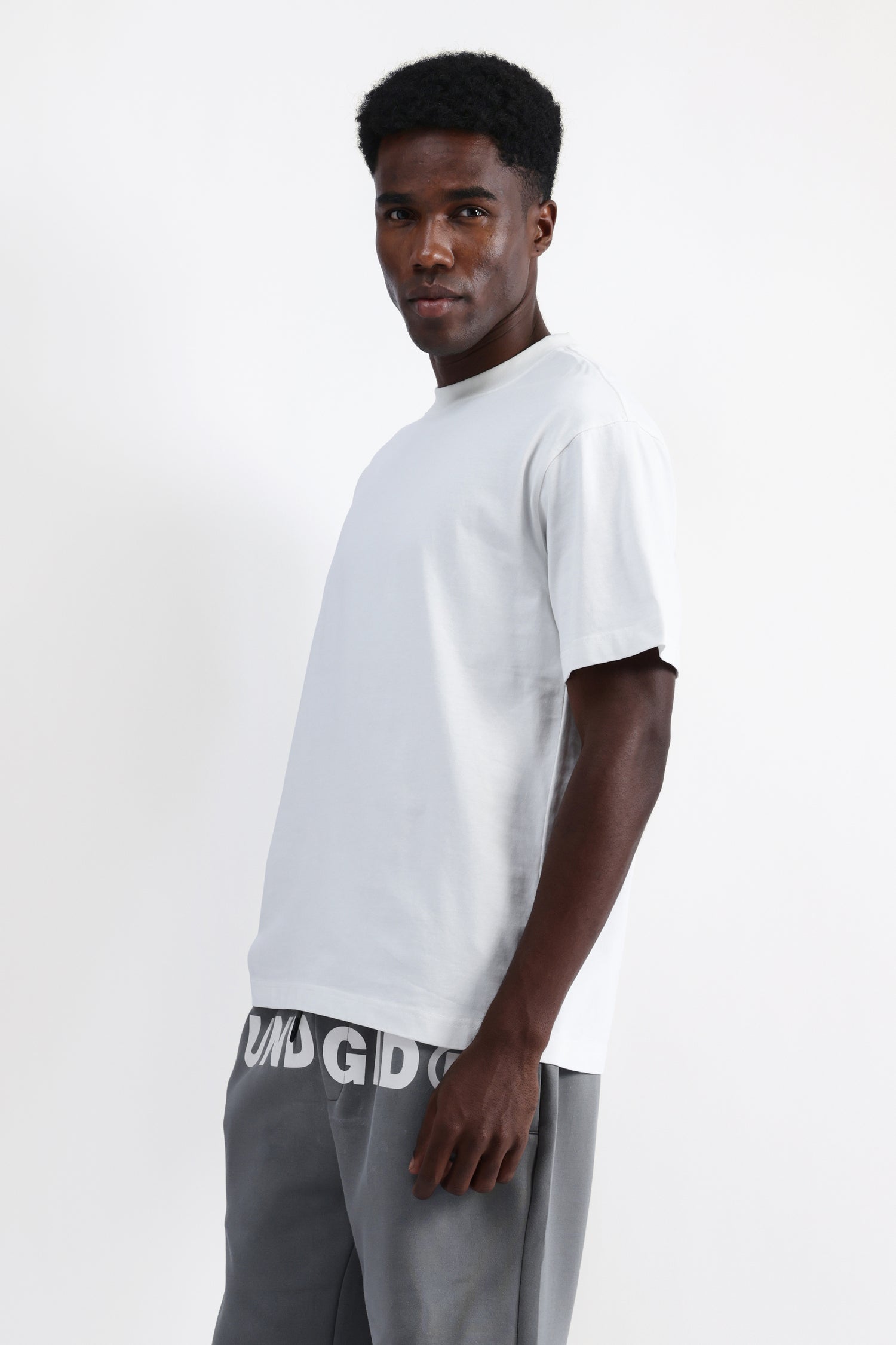 OVERSIZED PLAIN T-SHIRT