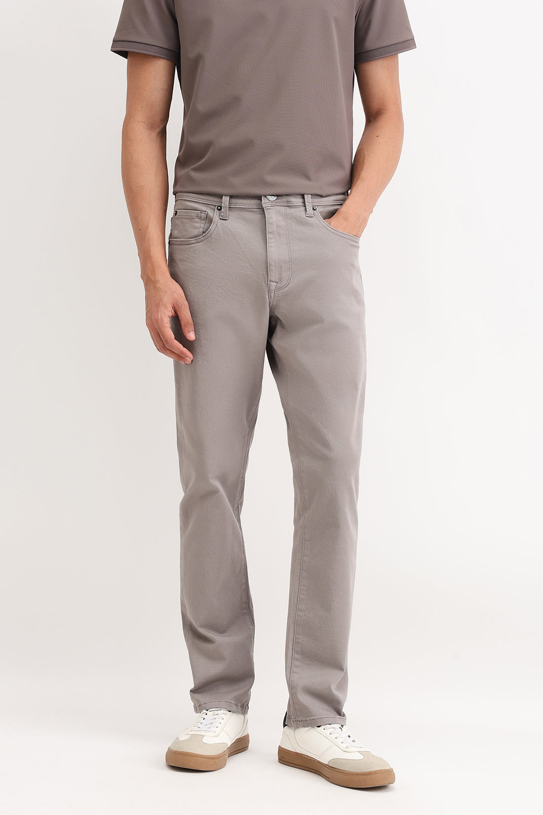 REGULAR FIT COLORED JEANS