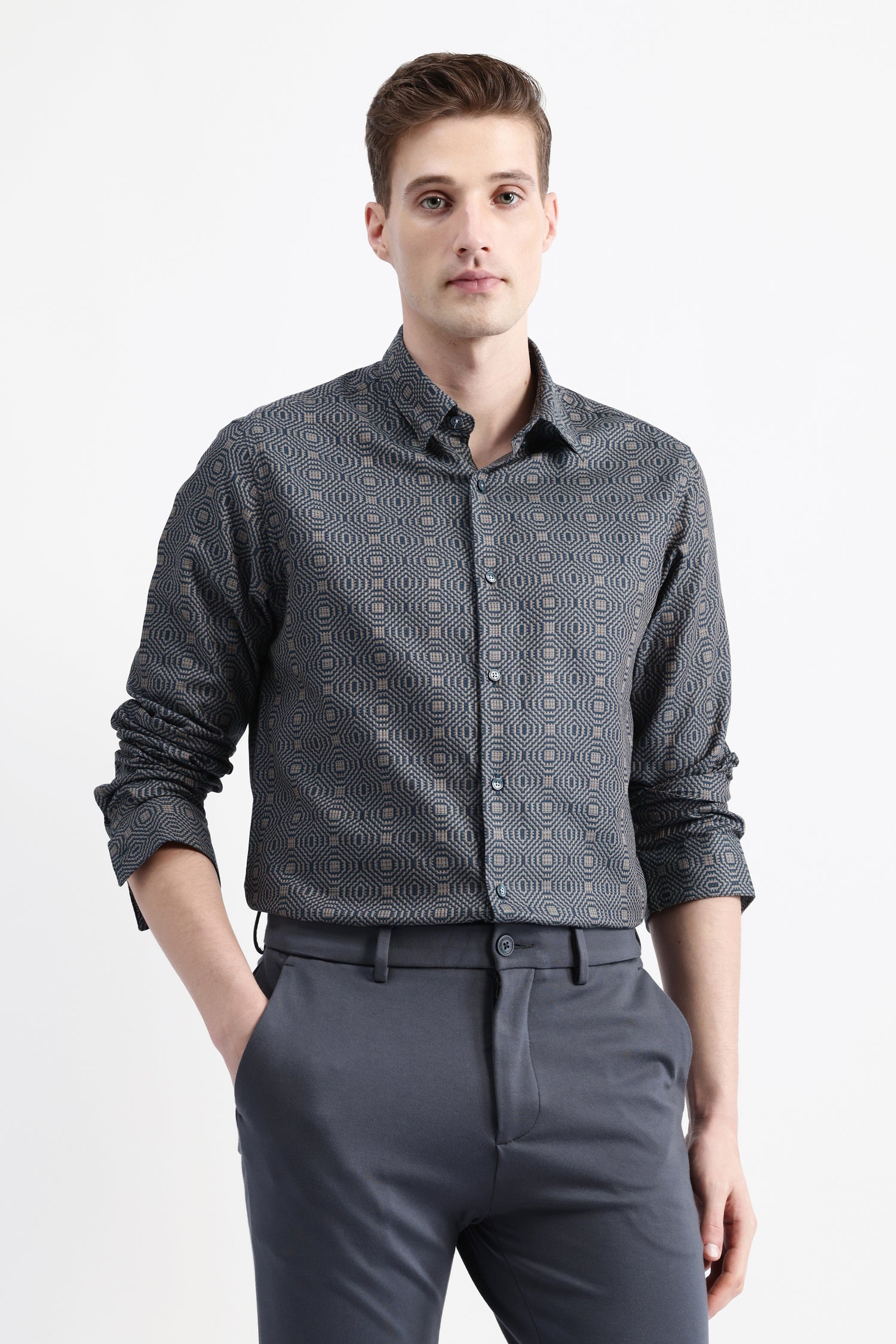 GEOMETRIC JACQUARD SHIRT