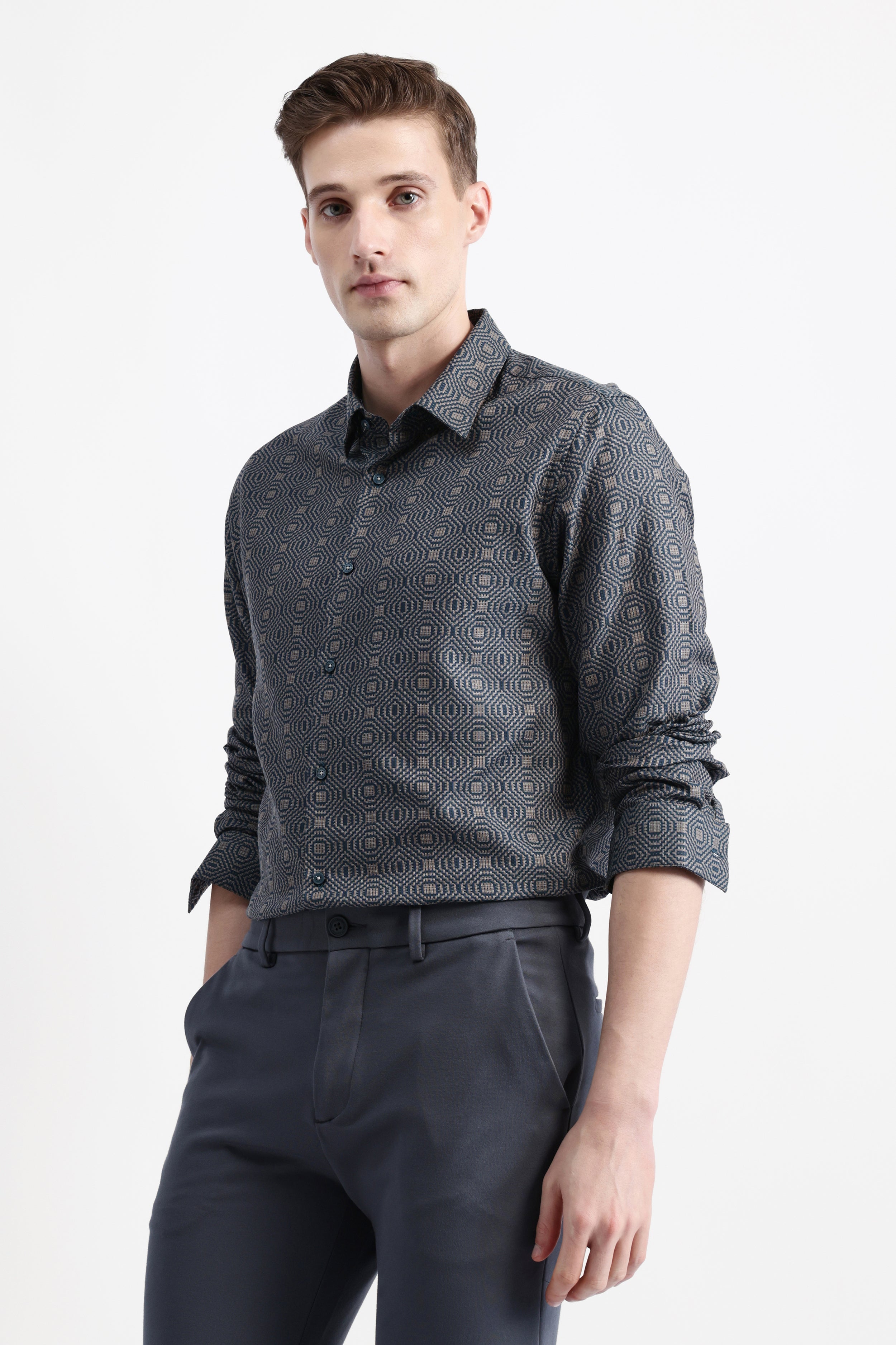 GEOMETRIC JACQUARD SHIRT