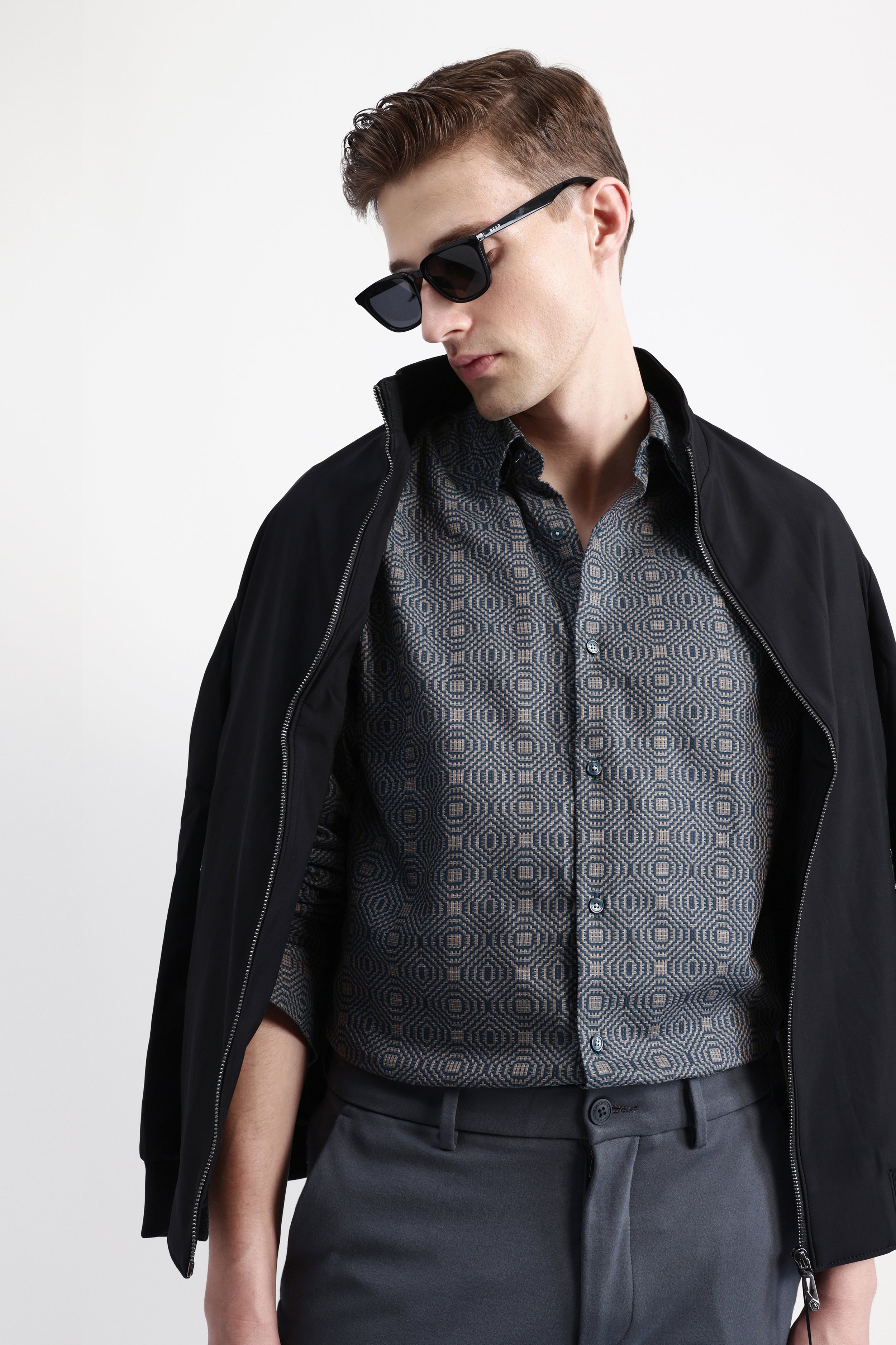 GEOMETRIC JACQUARD SHIRT