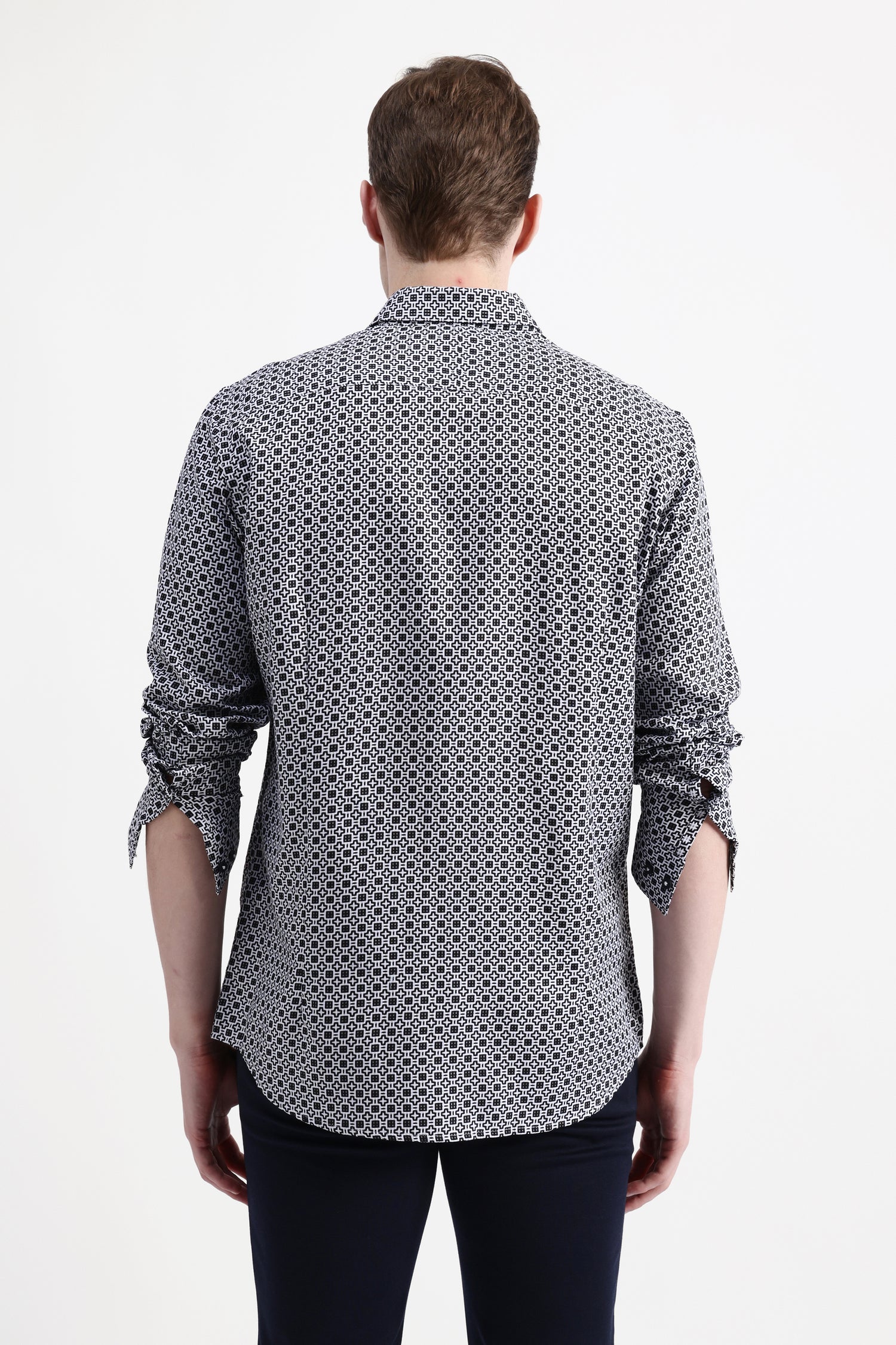 GEOMETRIC PRINTED SHIRT