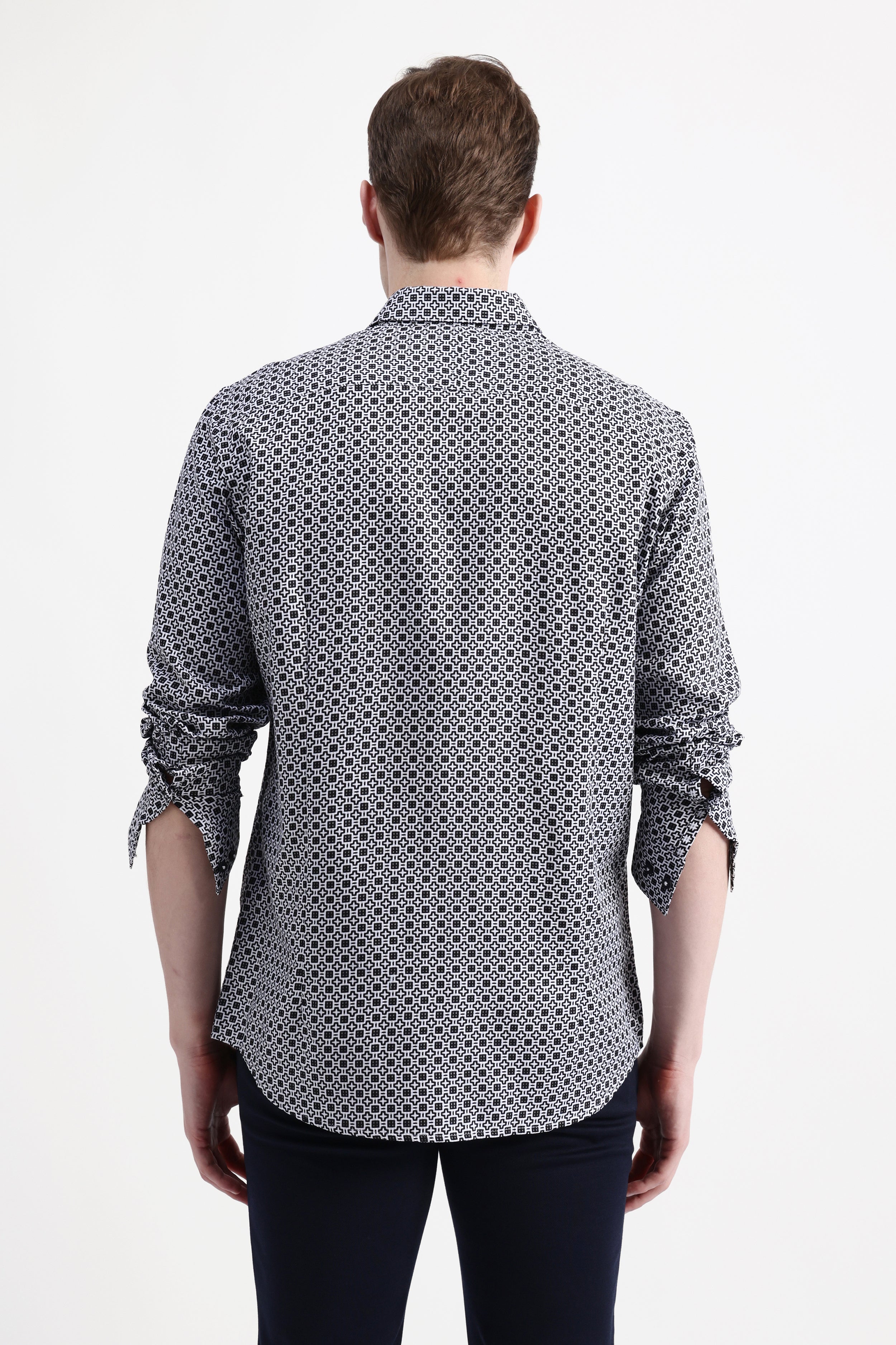 GEOMETRIC PRINTED SHIRT