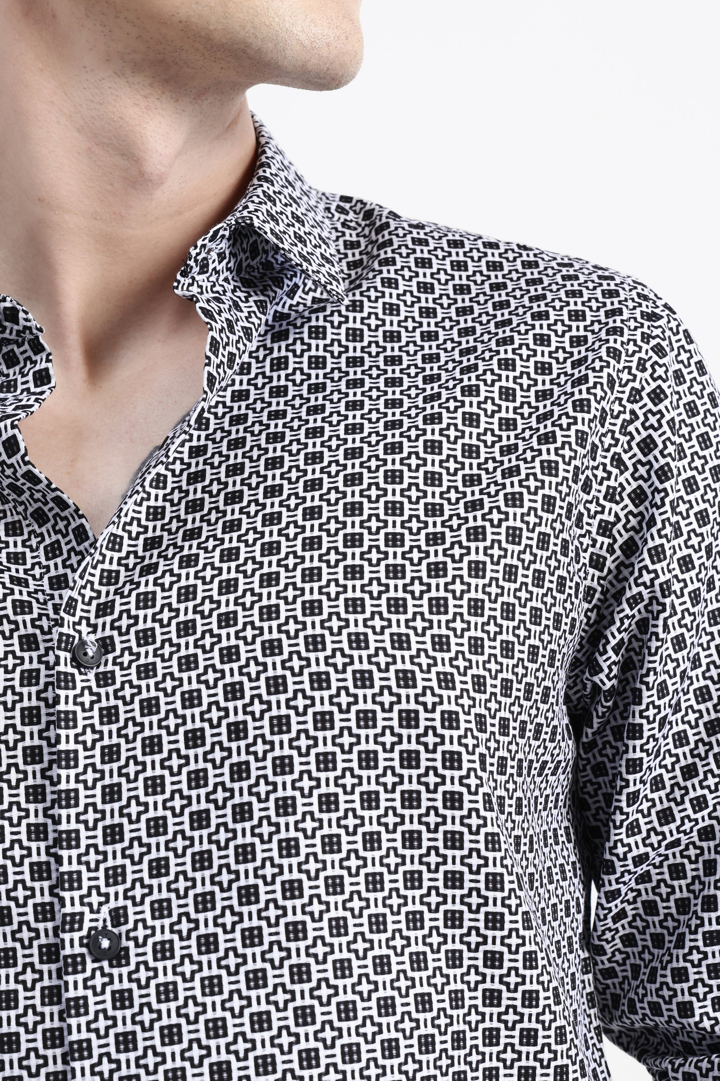 GEOMETRIC PRINTED SHIRT