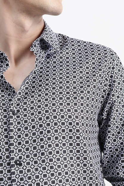 GEOMETRIC PRINTED SHIRT