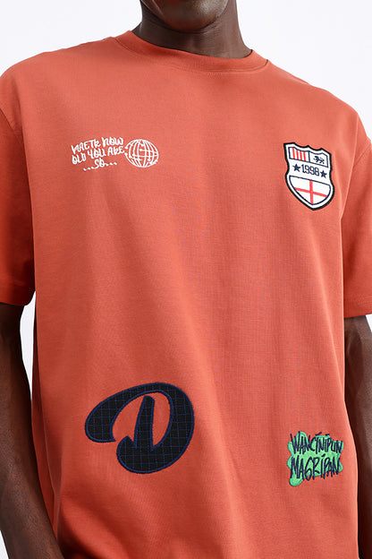 PATCH EMBROIDERED OVERSIZED TEE