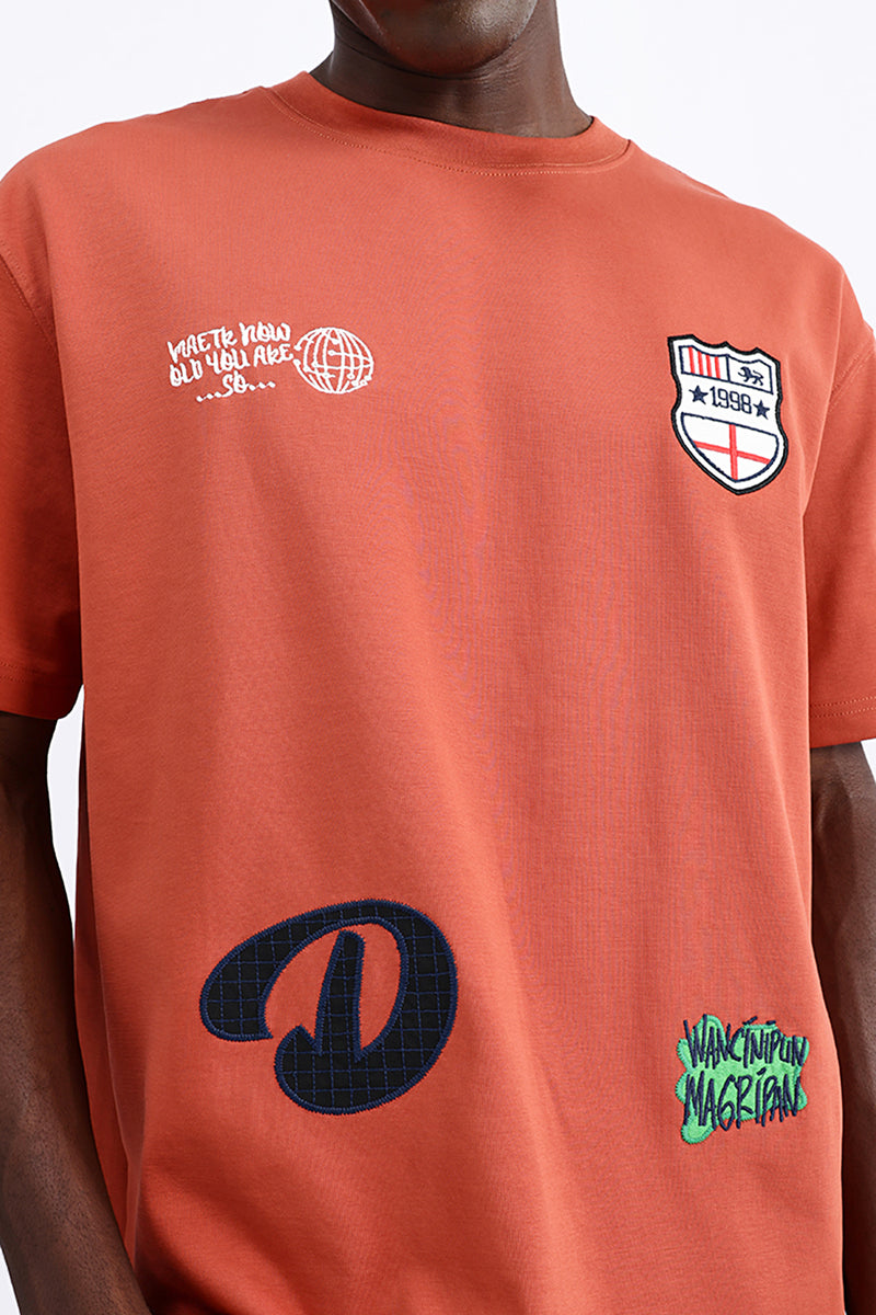 PATCH EMBROIDERED OVERSIZED TEE