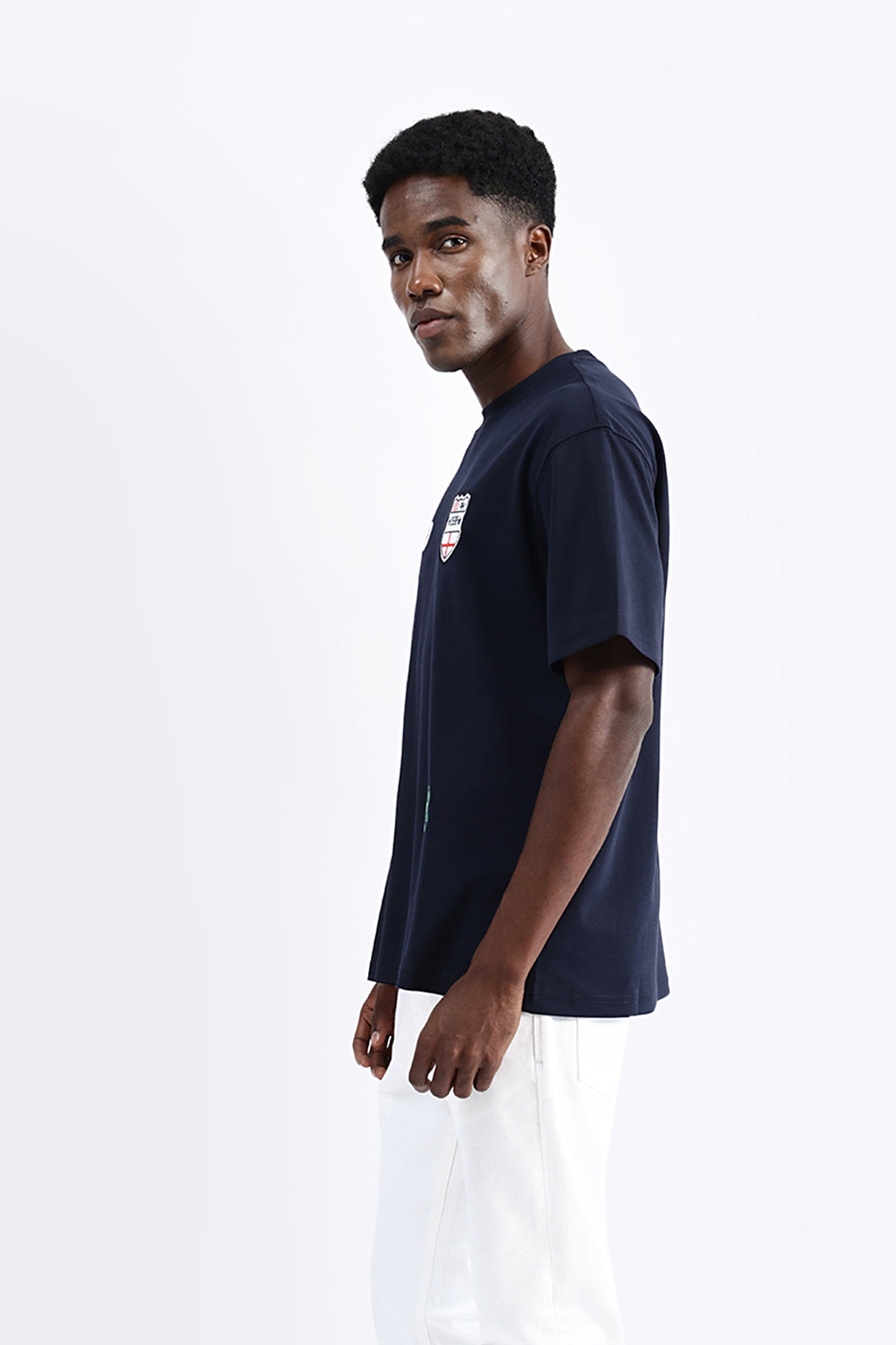 PATCH EMBROIDERED OVERSIZED TEE