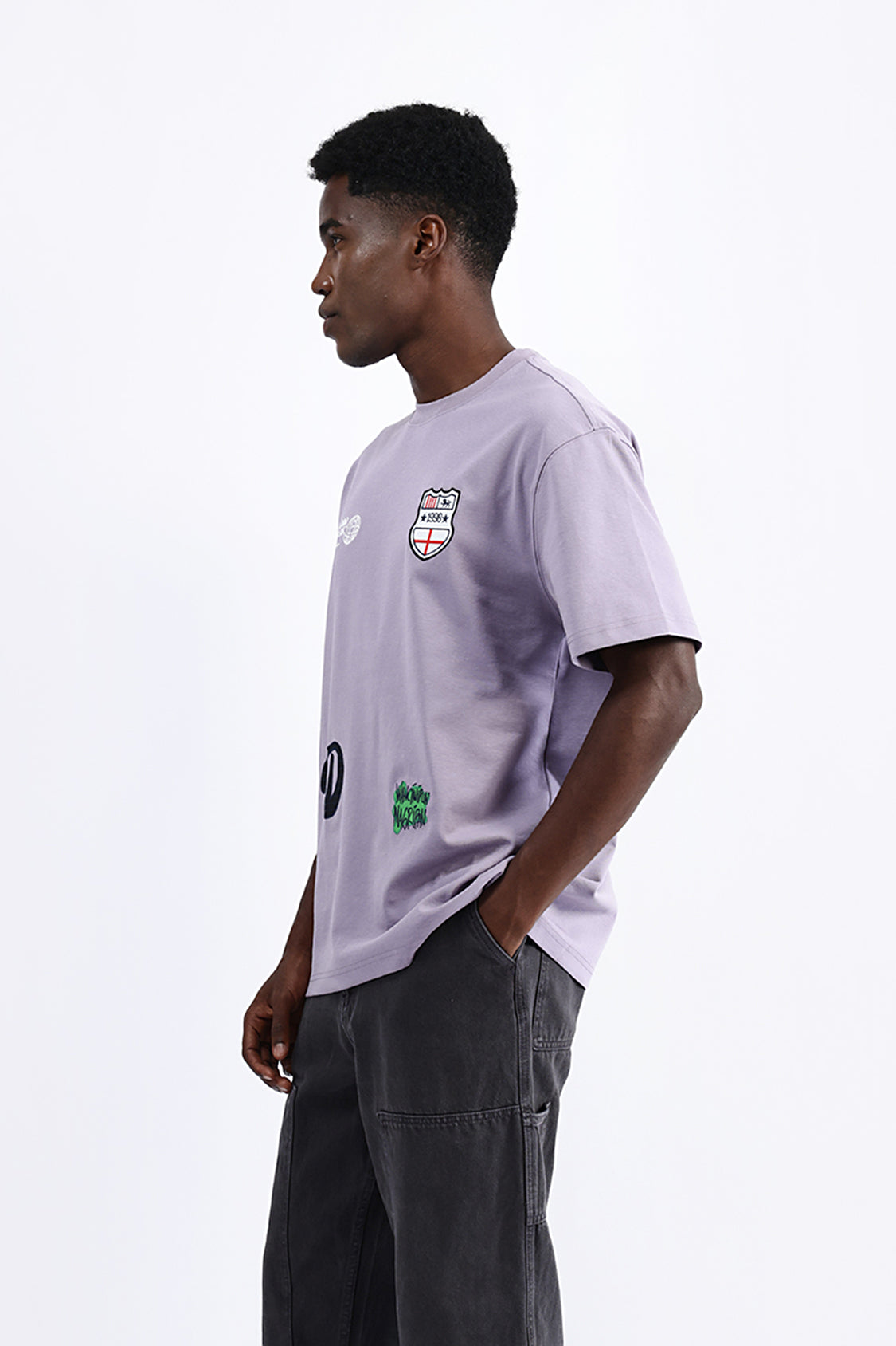 PATCH EMBROIDERED OVERSIZED TEE