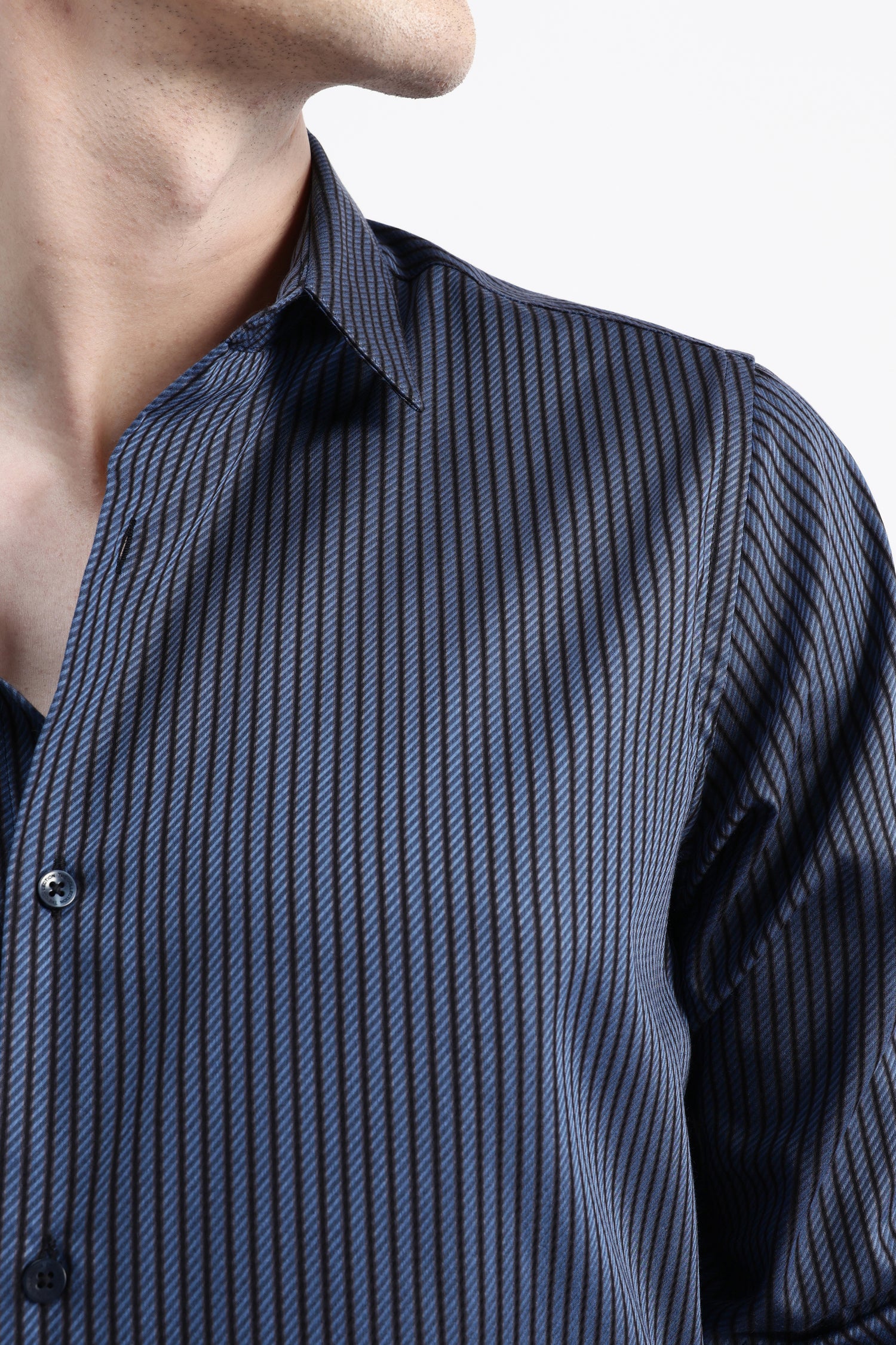 FULL SLEEVES STRIPED SHIRT