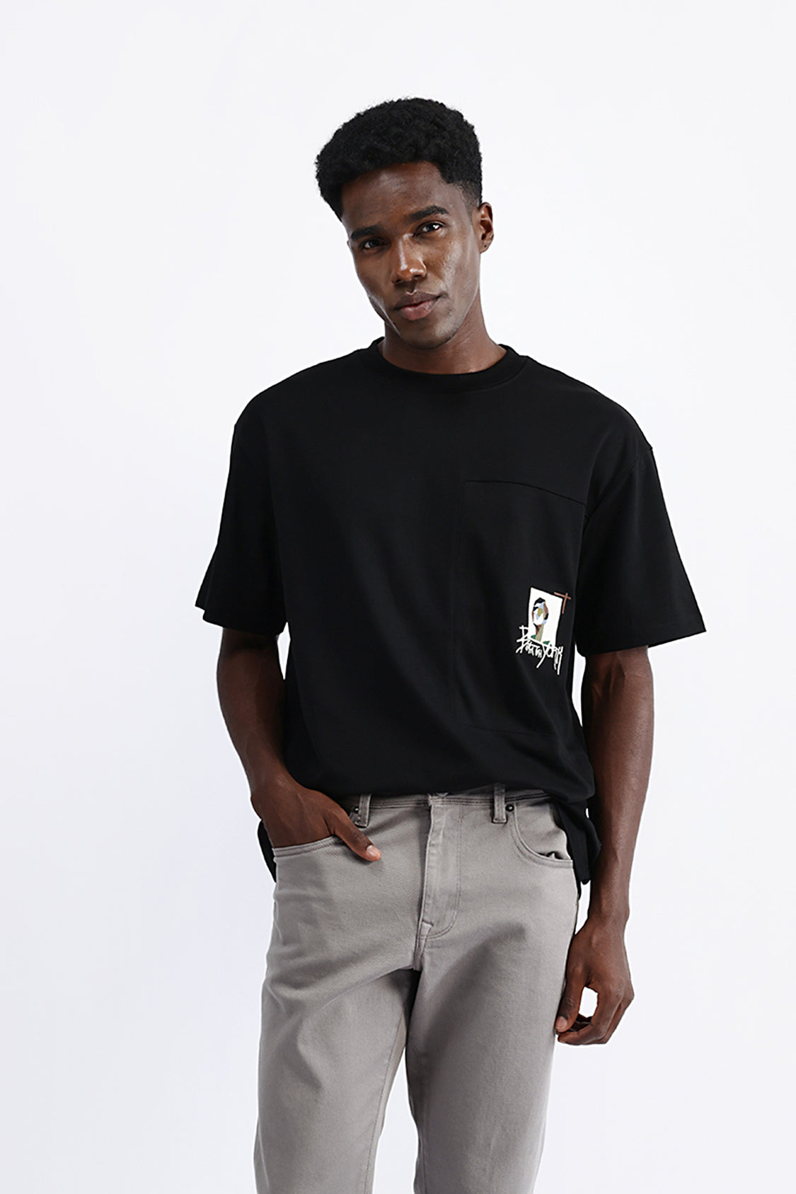 PATCH EMBROIDERED OVERSIZED TEE