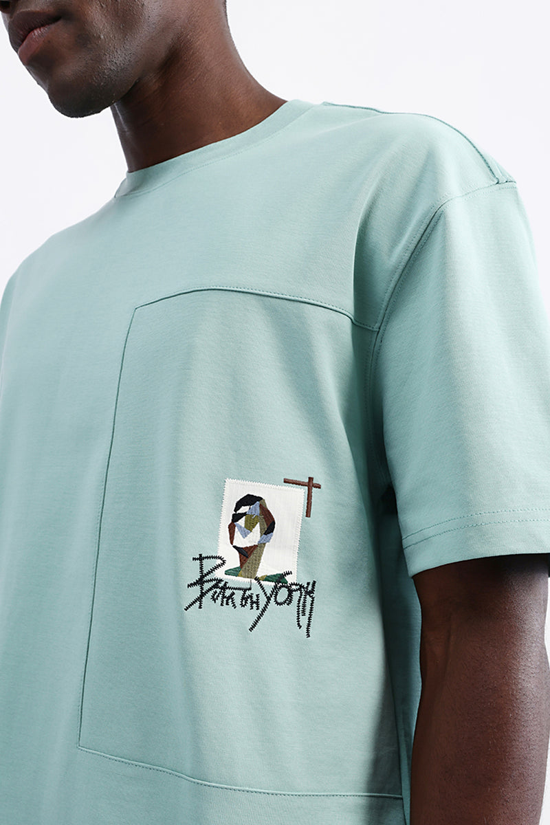 PATCH EMBROIDERED OVERSIZED TEE