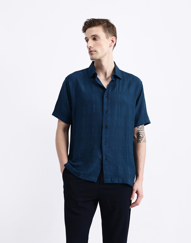 HALF SLEEVES TEXURED SHIRT