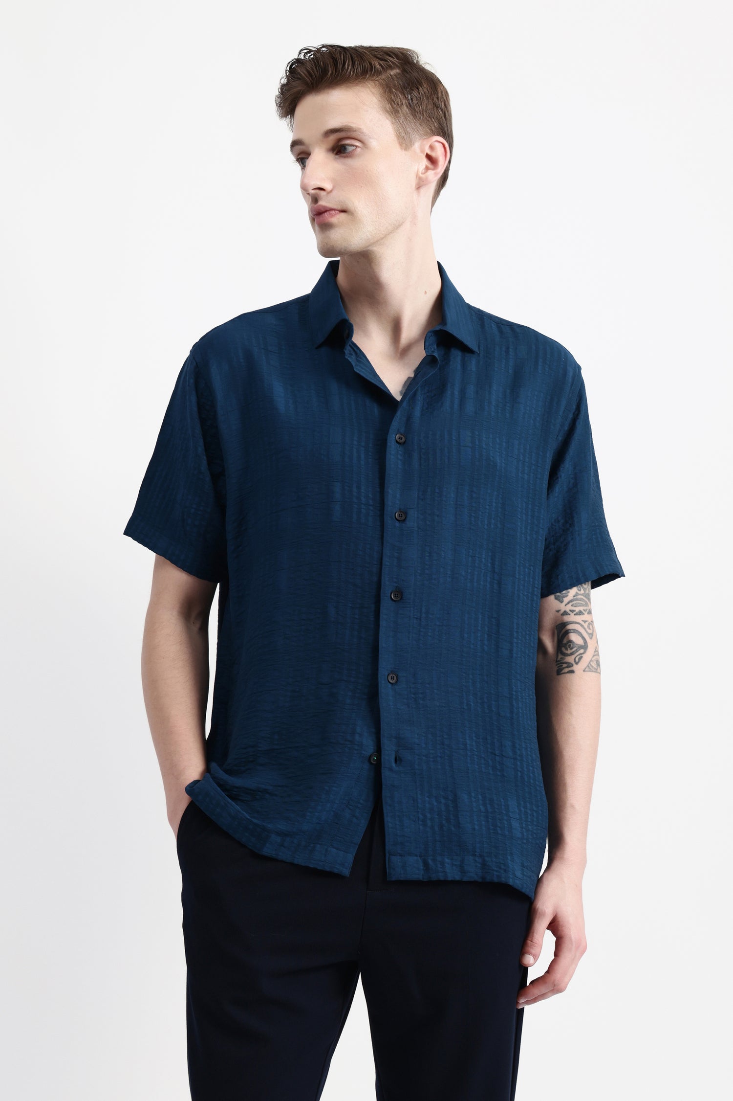 HALF SLEEVES TEXURED SHIRT