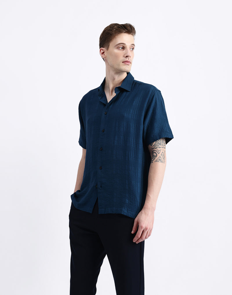 HALF SLEEVES TEXURED SHIRT