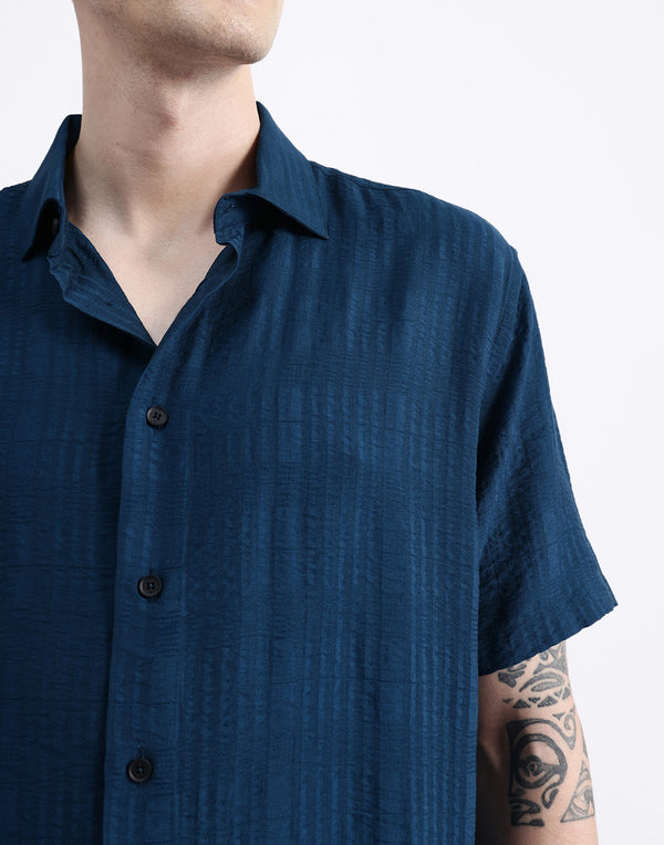 HALF SLEEVES TEXURED SHIRT