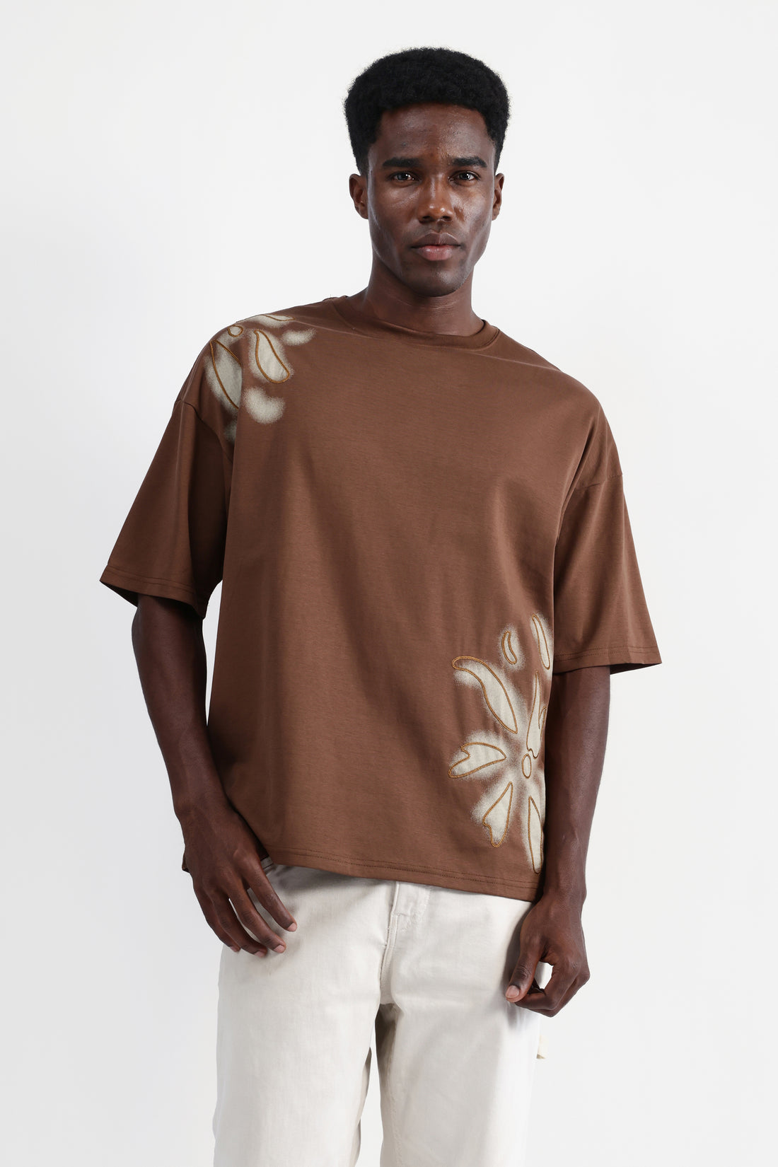 EMBROIDERED OVERSIZED T-SHIRT