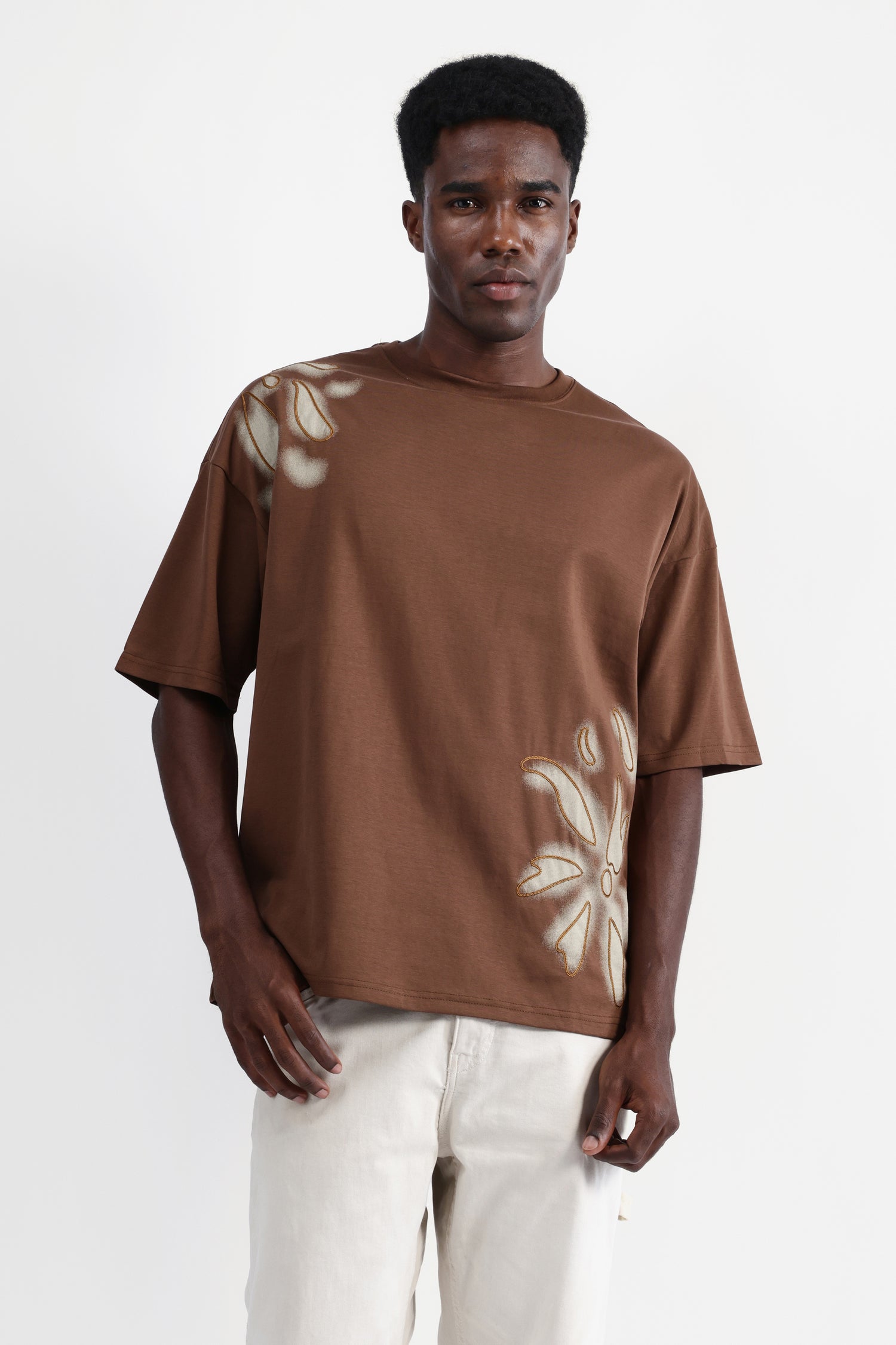 EMBROIDERED OVERSIZED T-SHIRT