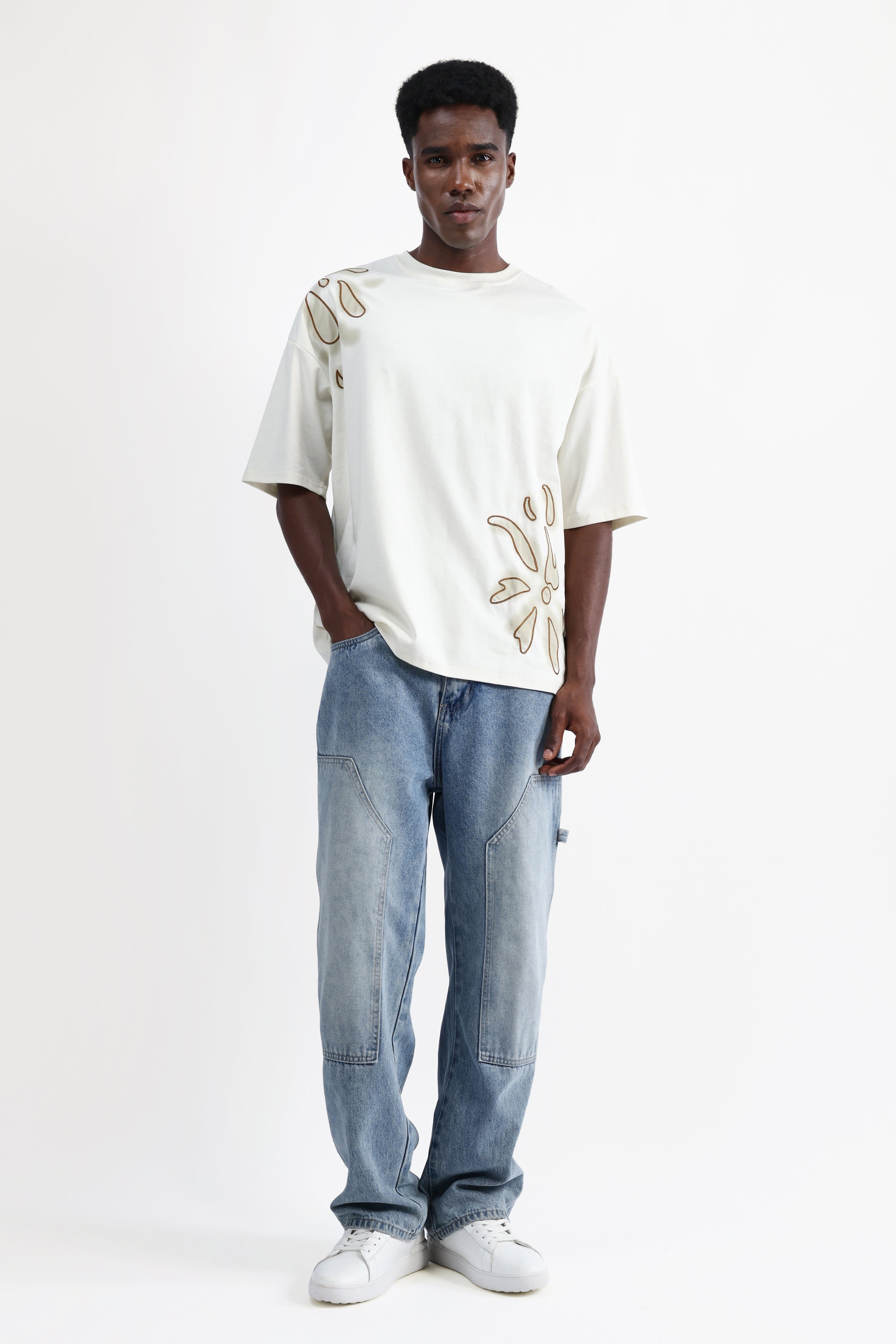 EMBROIDERED OVERSIZED T-SHIRT