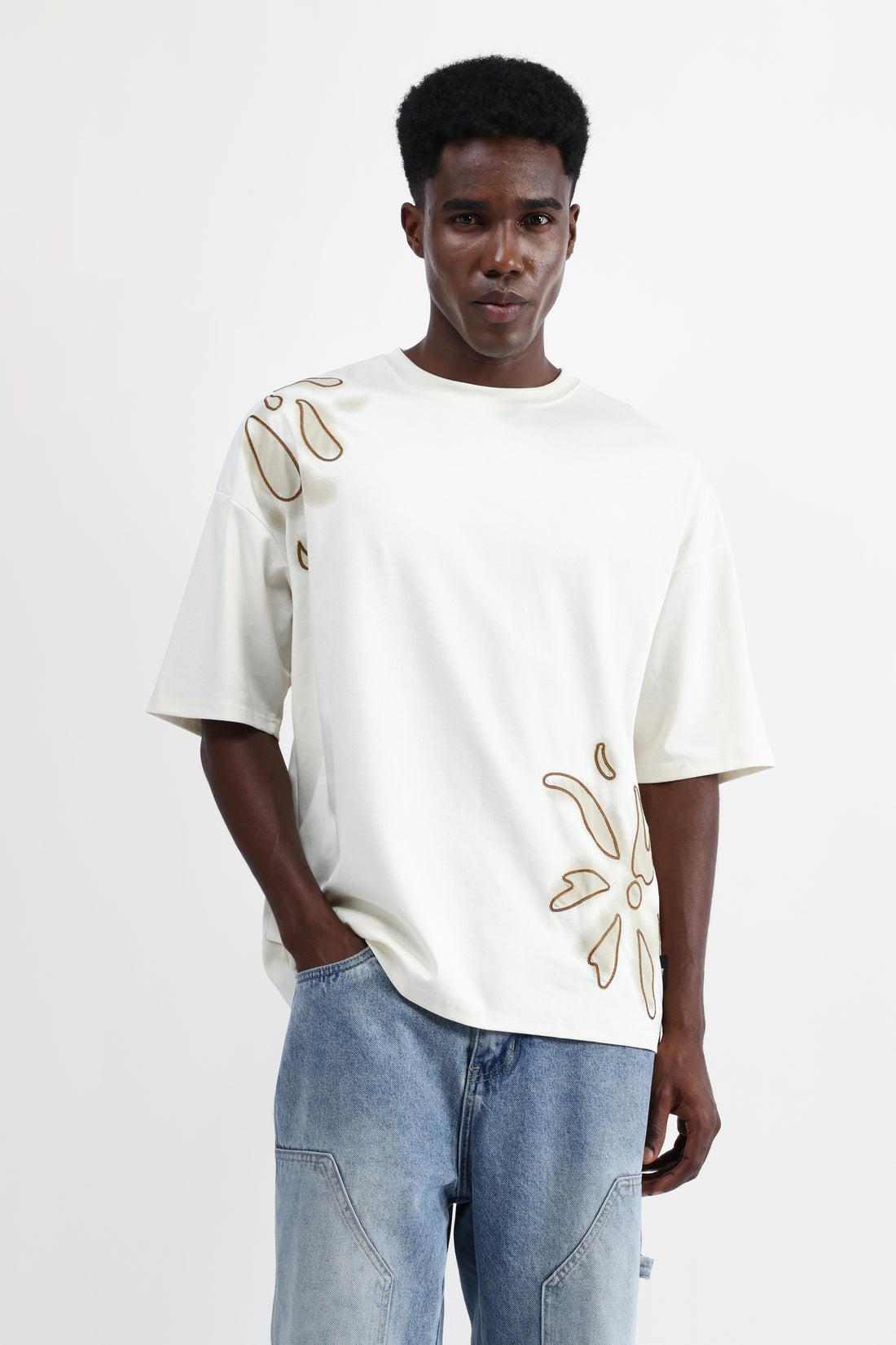 EMBROIDERED OVERSIZED T-SHIRT