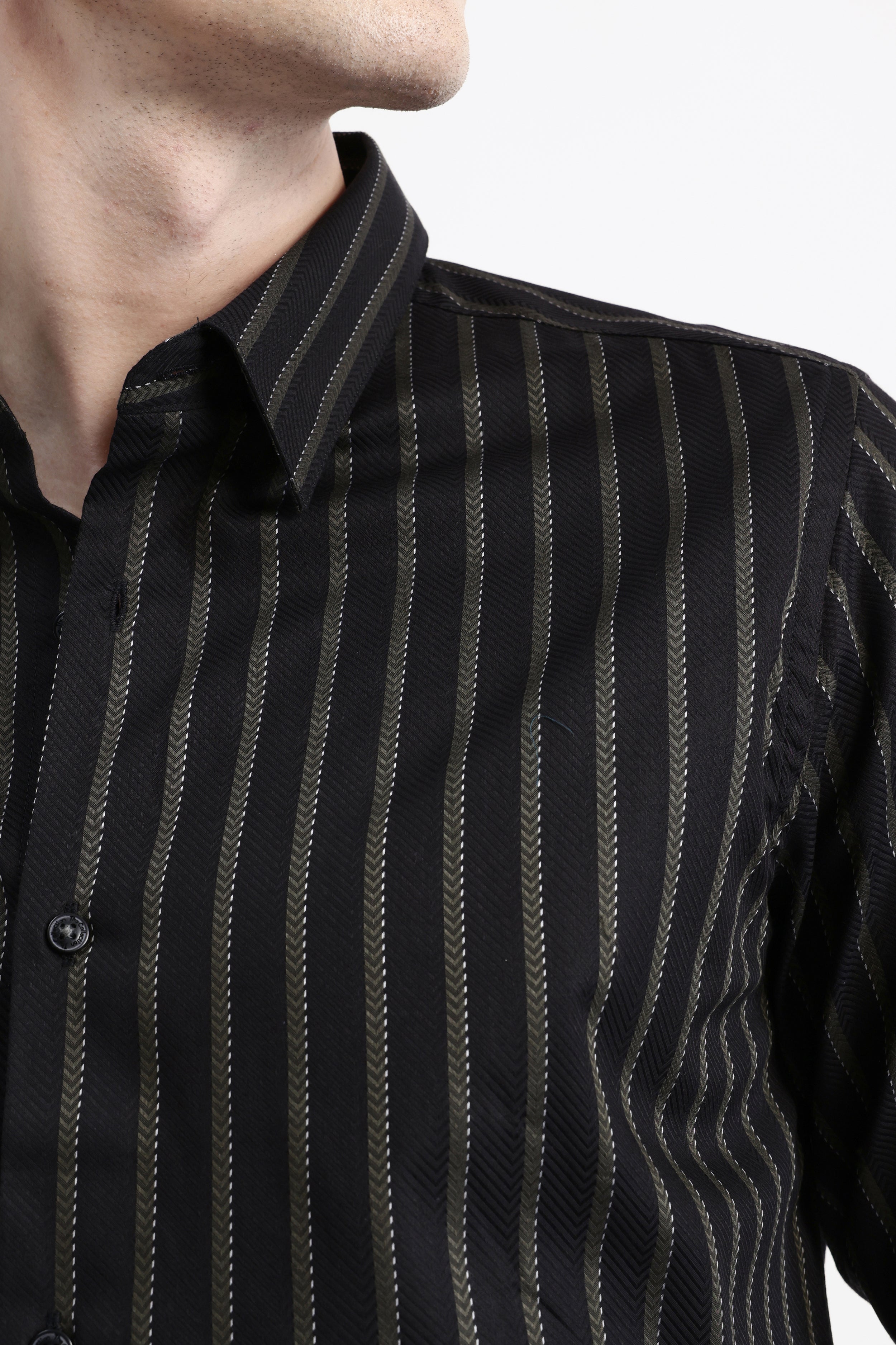 FULL SLEEVES STRIPED SHIRT