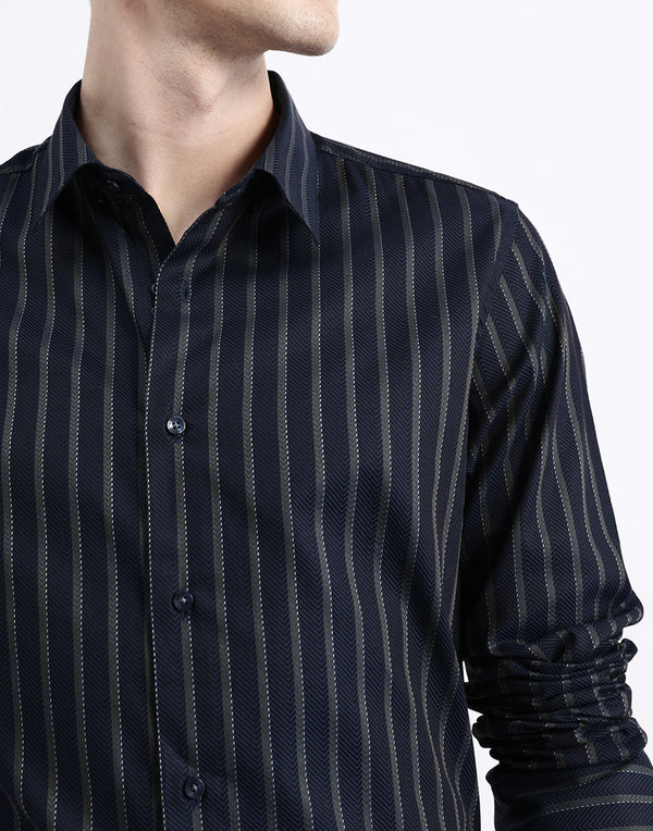 FULL SLEEVES STRIPED SHIRT