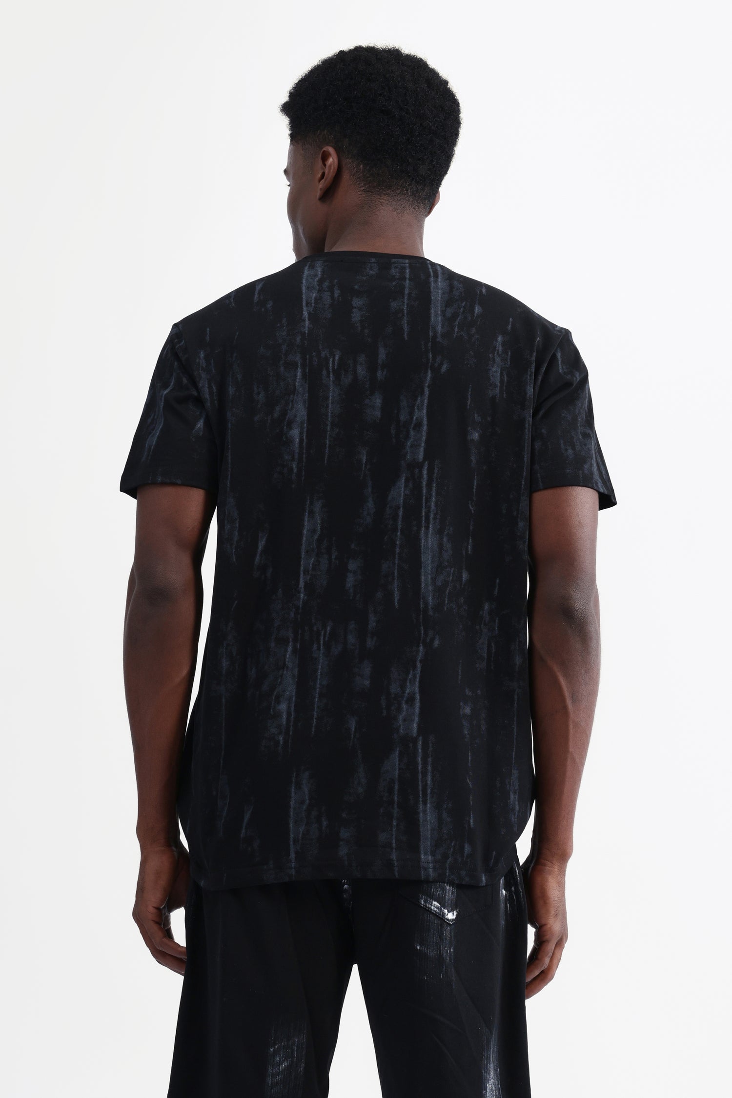 EMBROIDERED OVERSIZED T-SHIRT