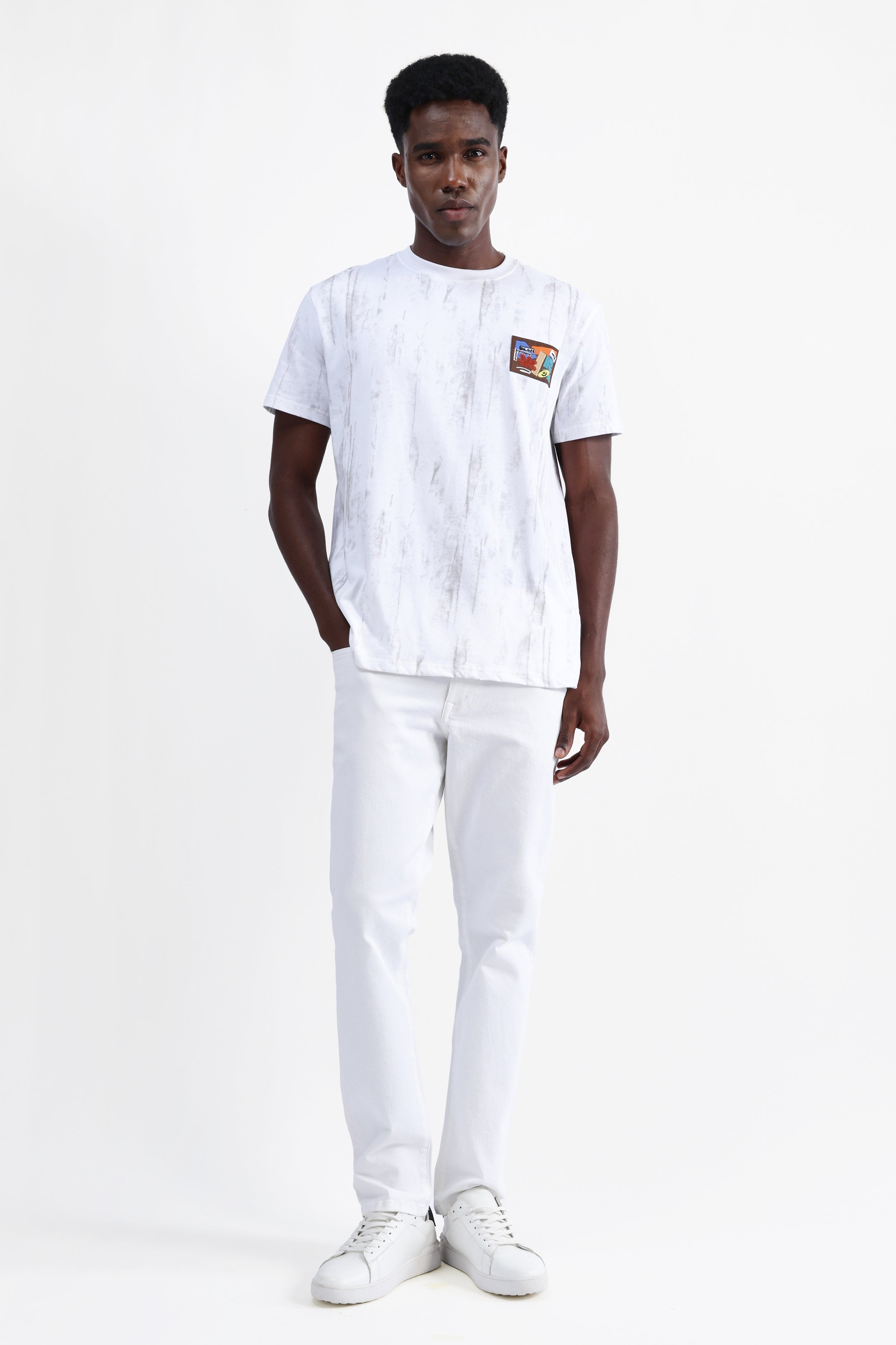 EMBROIDERED OVERSIZED T-SHIRT