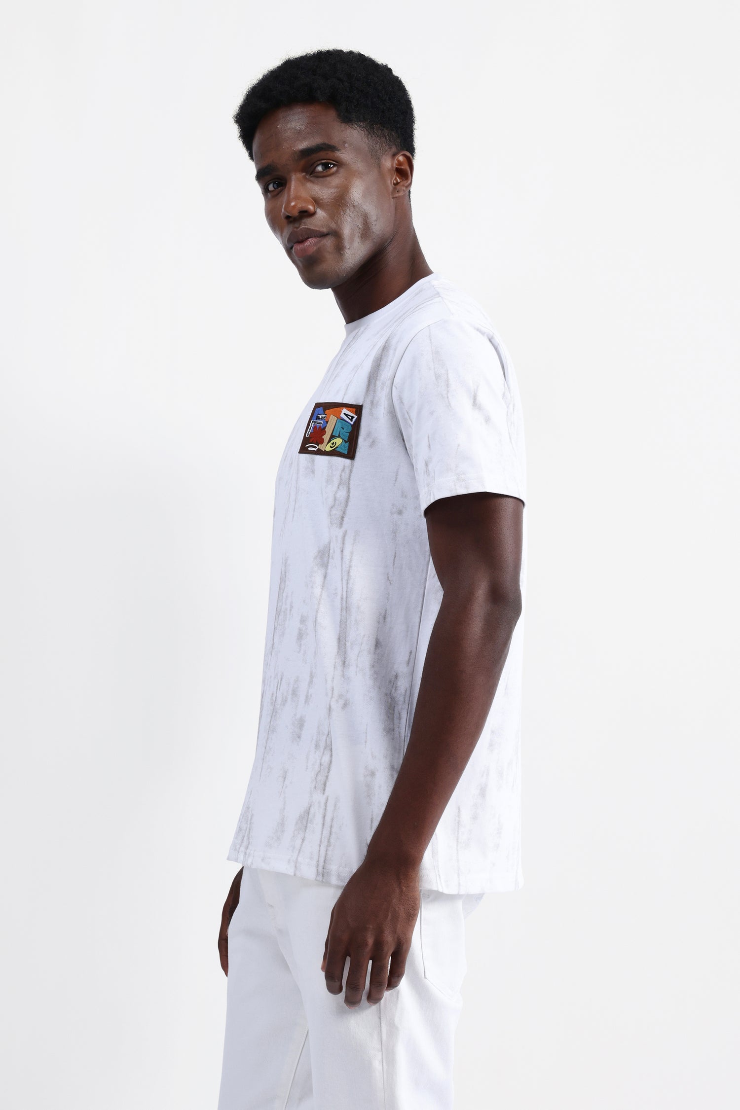 EMBROIDERED OVERSIZED T-SHIRT