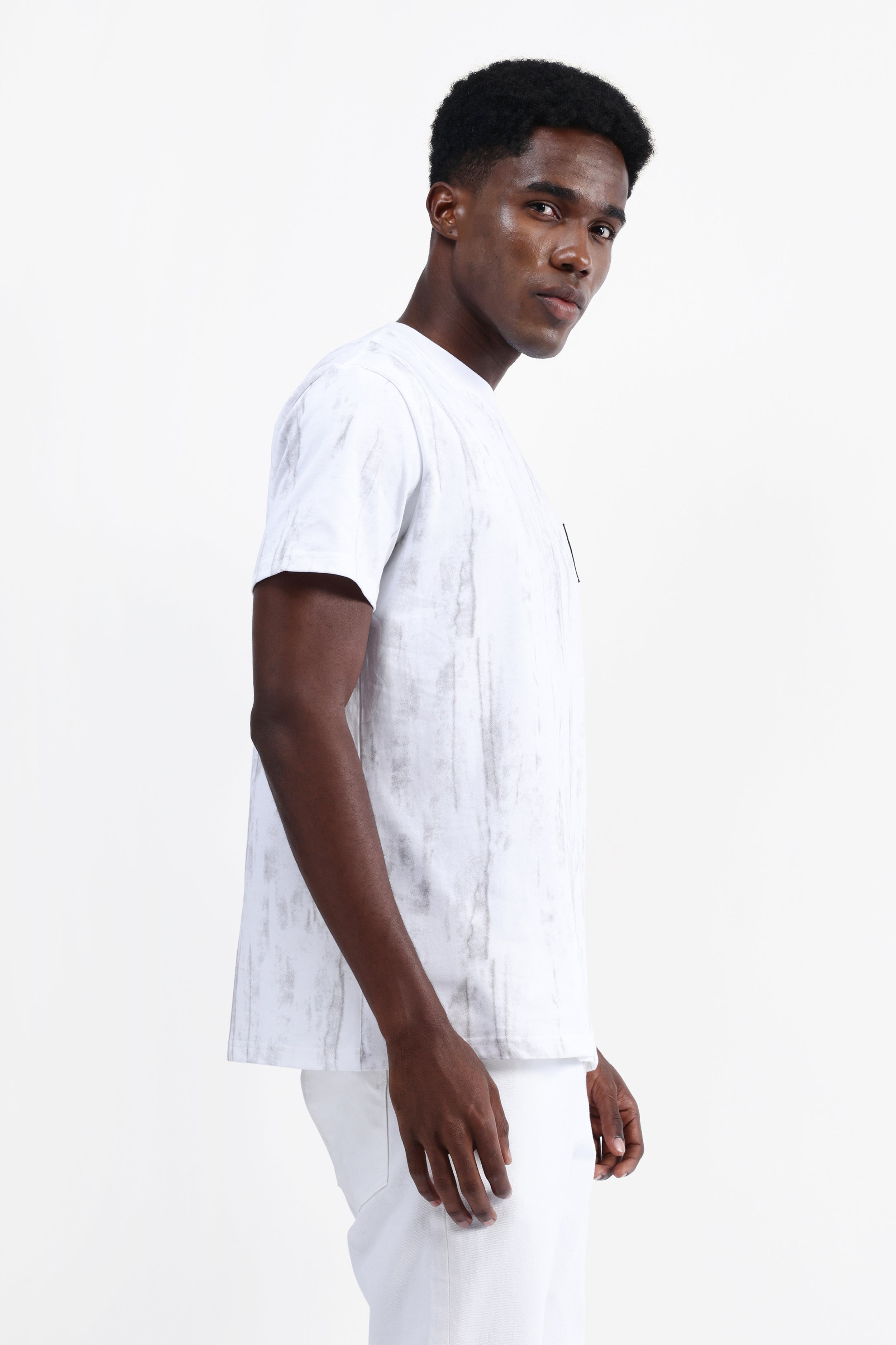 EMBROIDERED OVERSIZED T-SHIRT