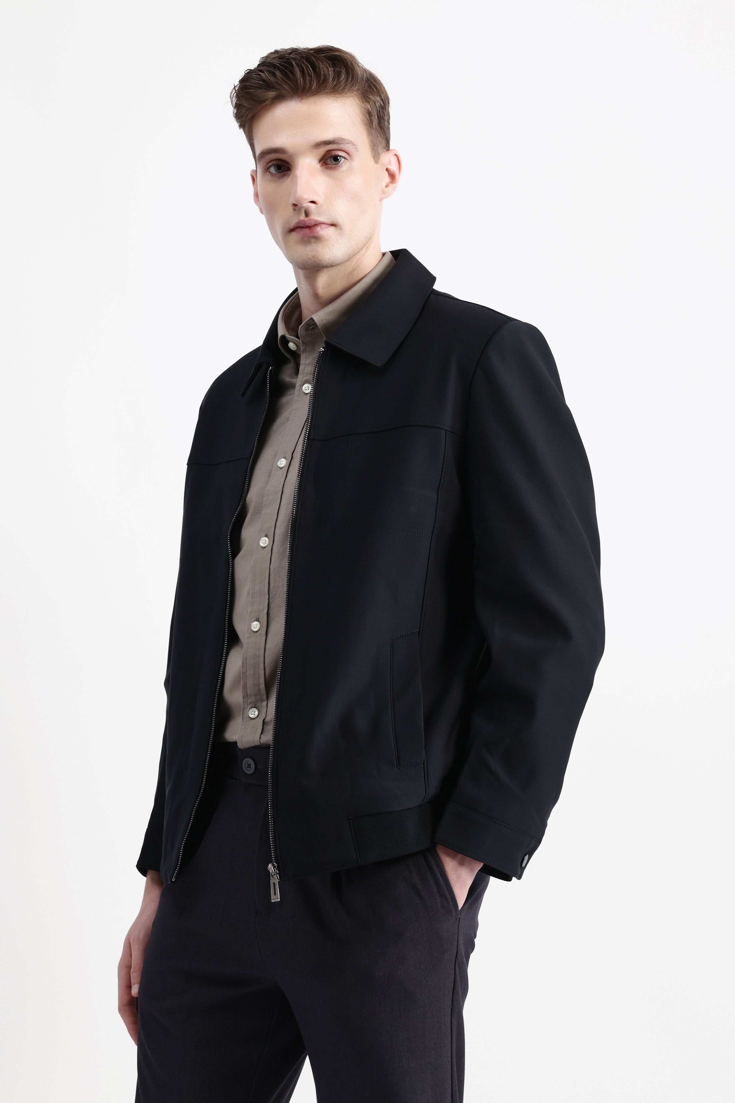 SPREAD COLLAR PLAIN JACKET
