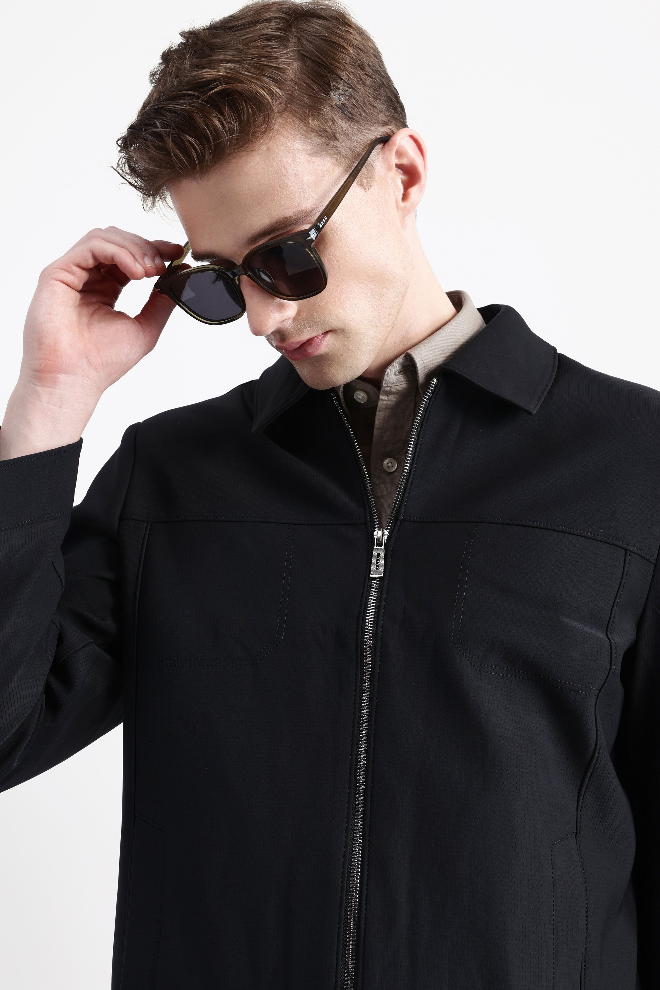 SPREAD COLLAR PLAIN JACKET
