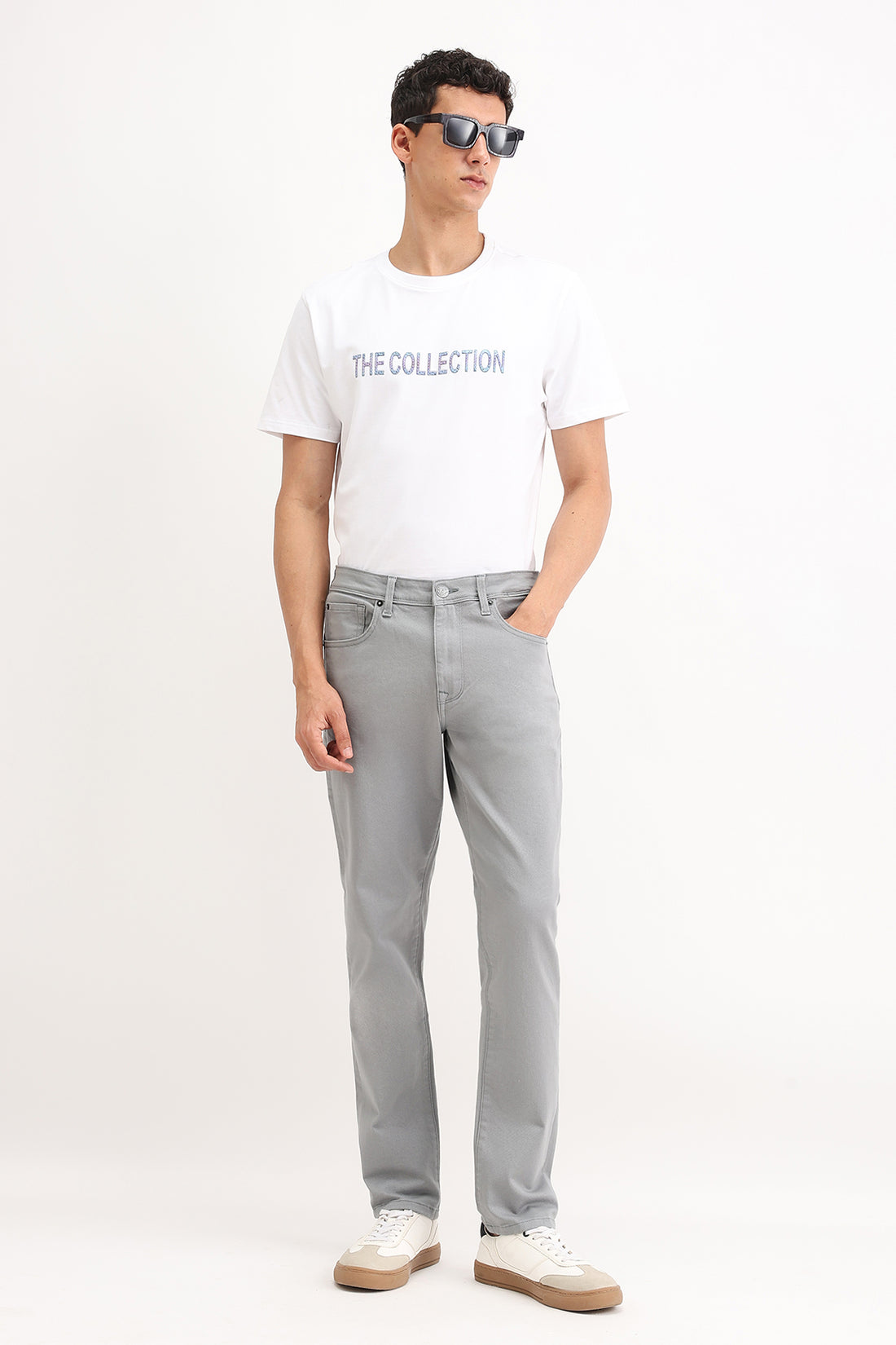 REGULAR FIT COLORED JEANS